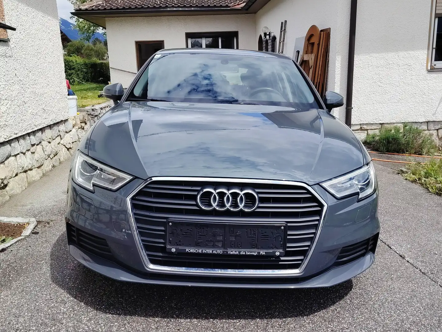 Audi A3 A3 SB 1,6 TDI S-tronic Grau - 1