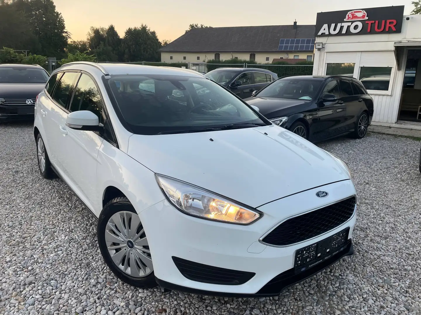 Ford Focus Trend+klimatronic+sitzheizung motor getriebe seher Weiß - 1
