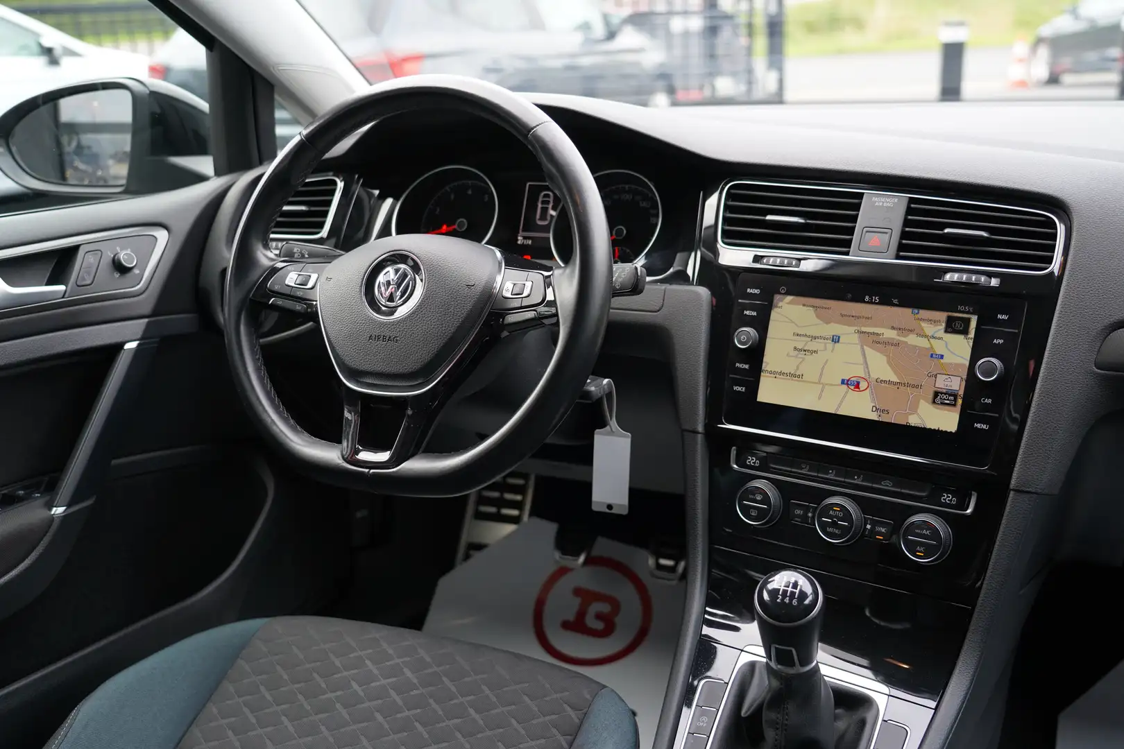 Volkswagen Golf 1.5TSI 130pk IQ.Drive|Camera|BlindSpot| TREKHAAK Gri - 2