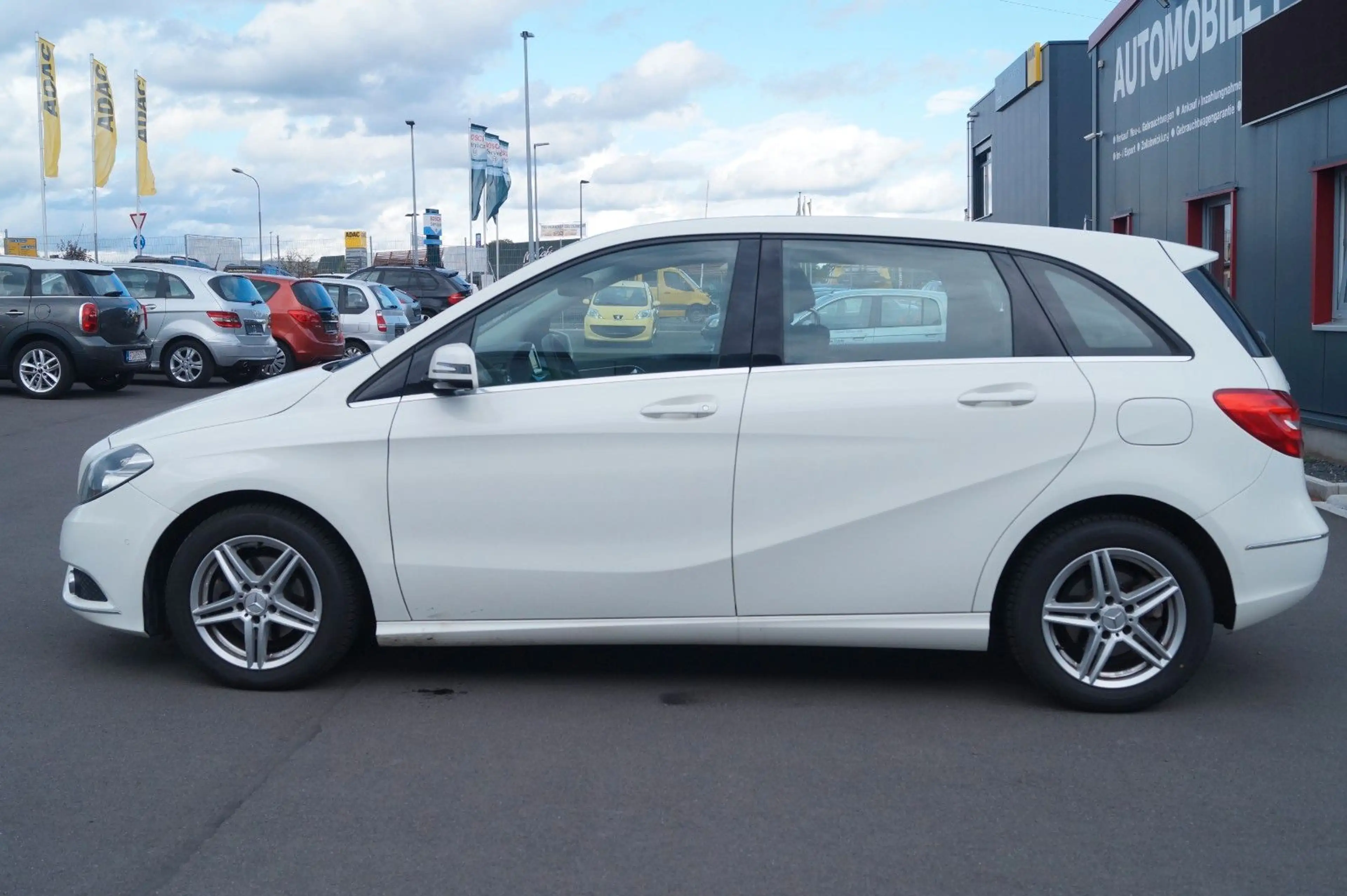 Mercedes-Benz B 180 Automatik *TÜV&Inspek. neu + Garantie — photo 3