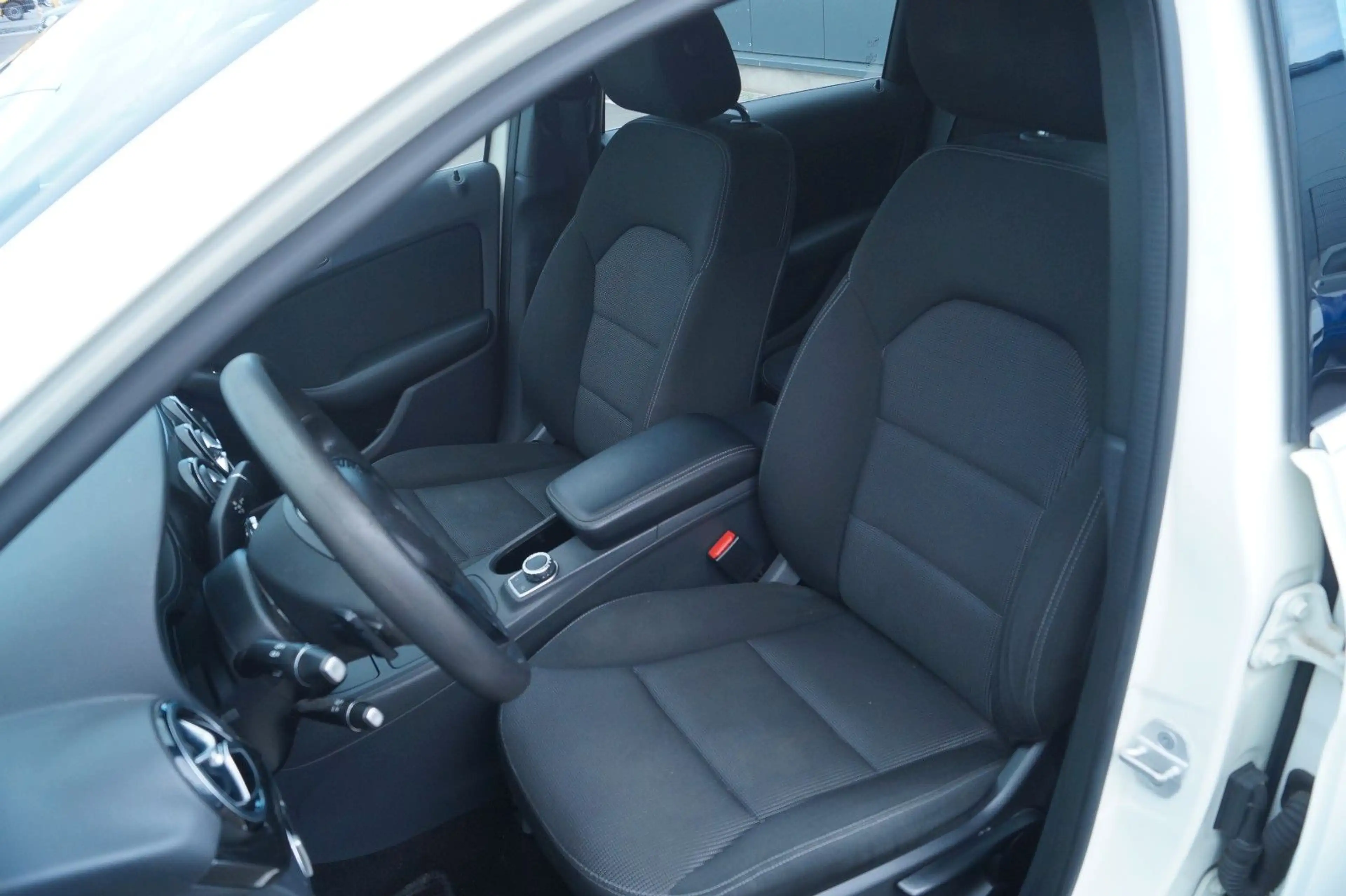Mercedes-Benz B 180 Automatik *TÜV&Inspek. neu + Garantie — photo 13