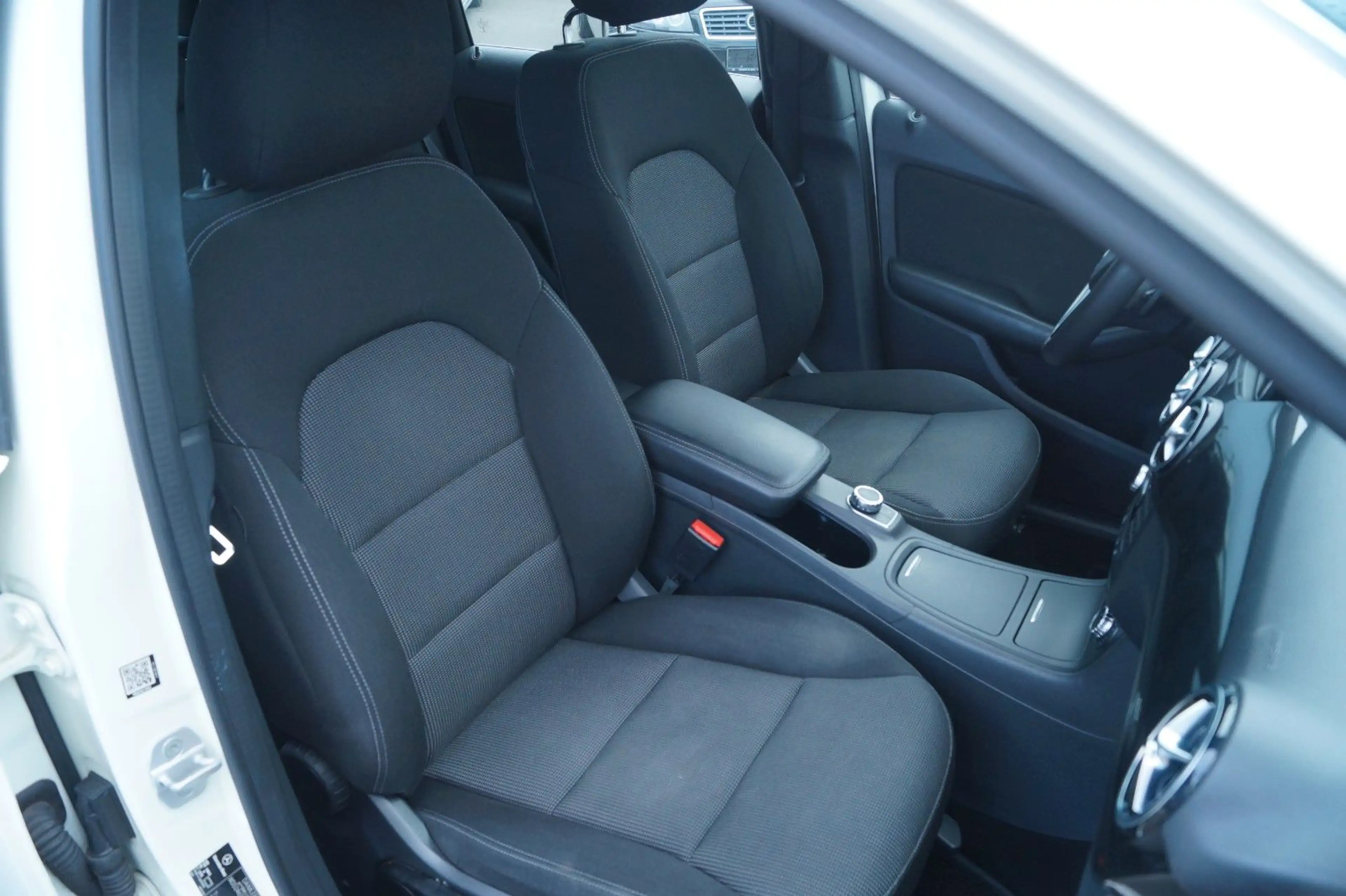 Mercedes-Benz B 180 Automatik *TÜV&Inspek. neu + Garantie — photo 12