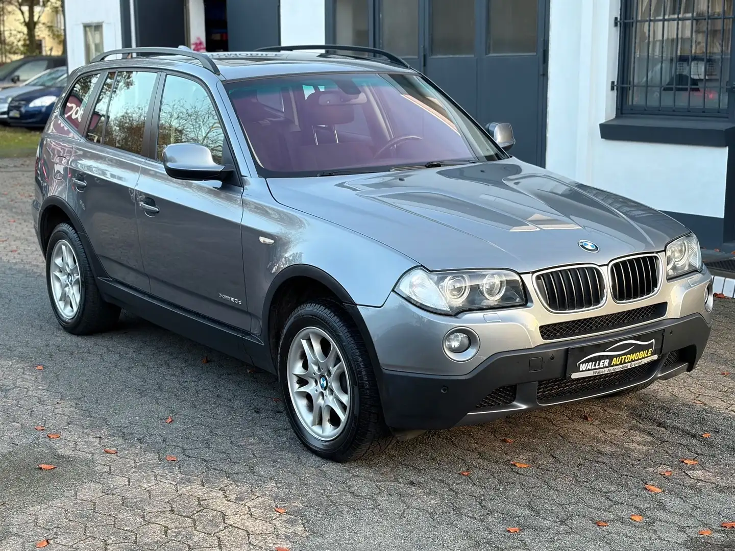 BMW X3 xDrive 20d AHK|XENON|SHZ|PDC|AUTOMATIK Grau - 1