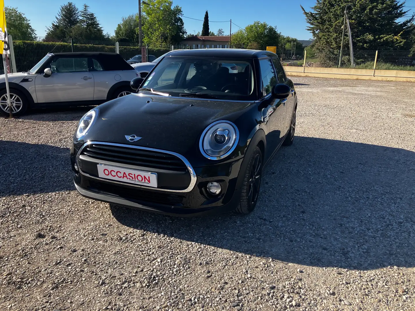 MINI One Hatch 5 Portes One 102 ch BVA6 Edition Blackfriars Schwarz - 1