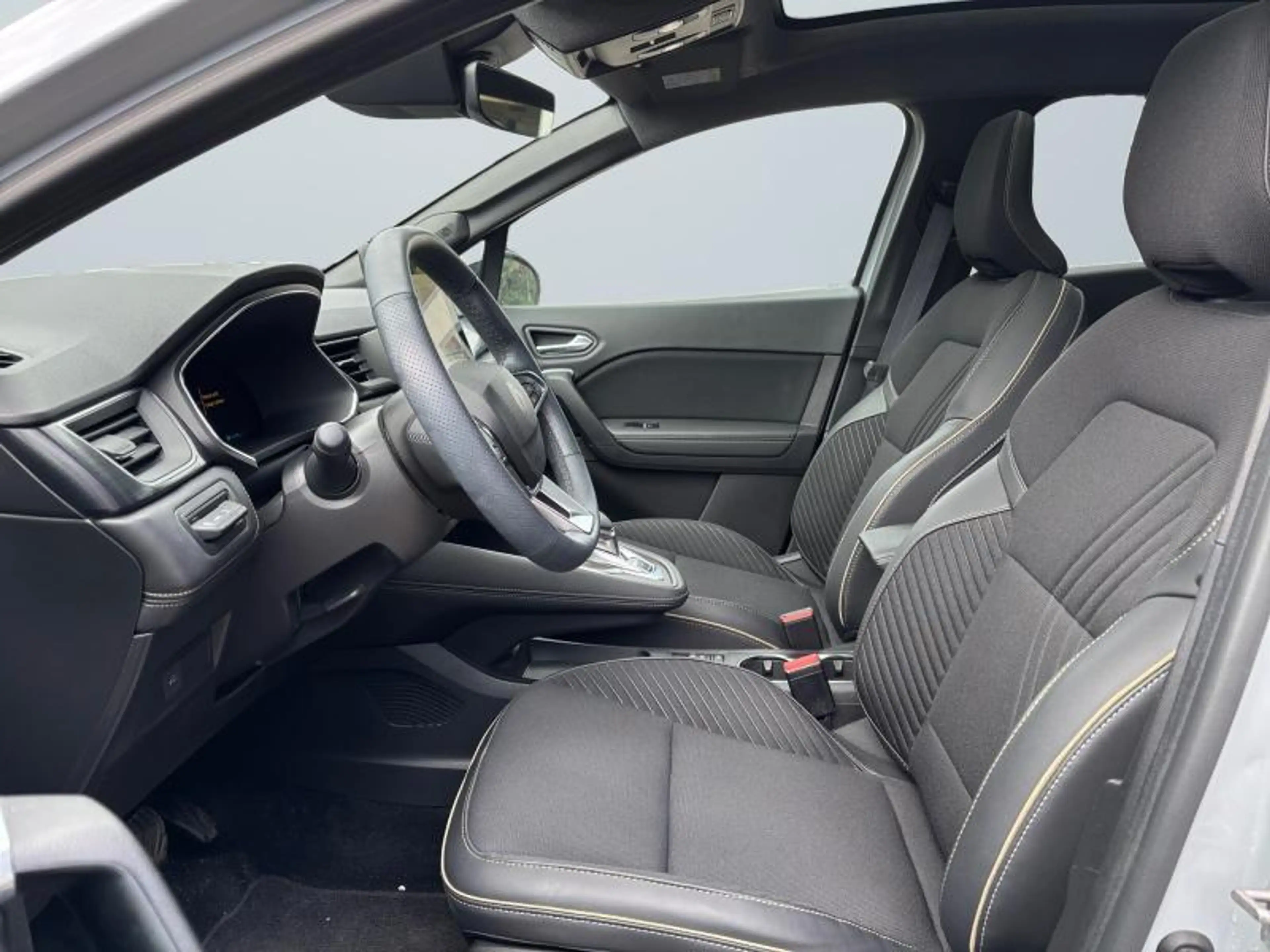 Renault Symbioz 1.6i Iconic Hybrid 145 Hp — photo 12