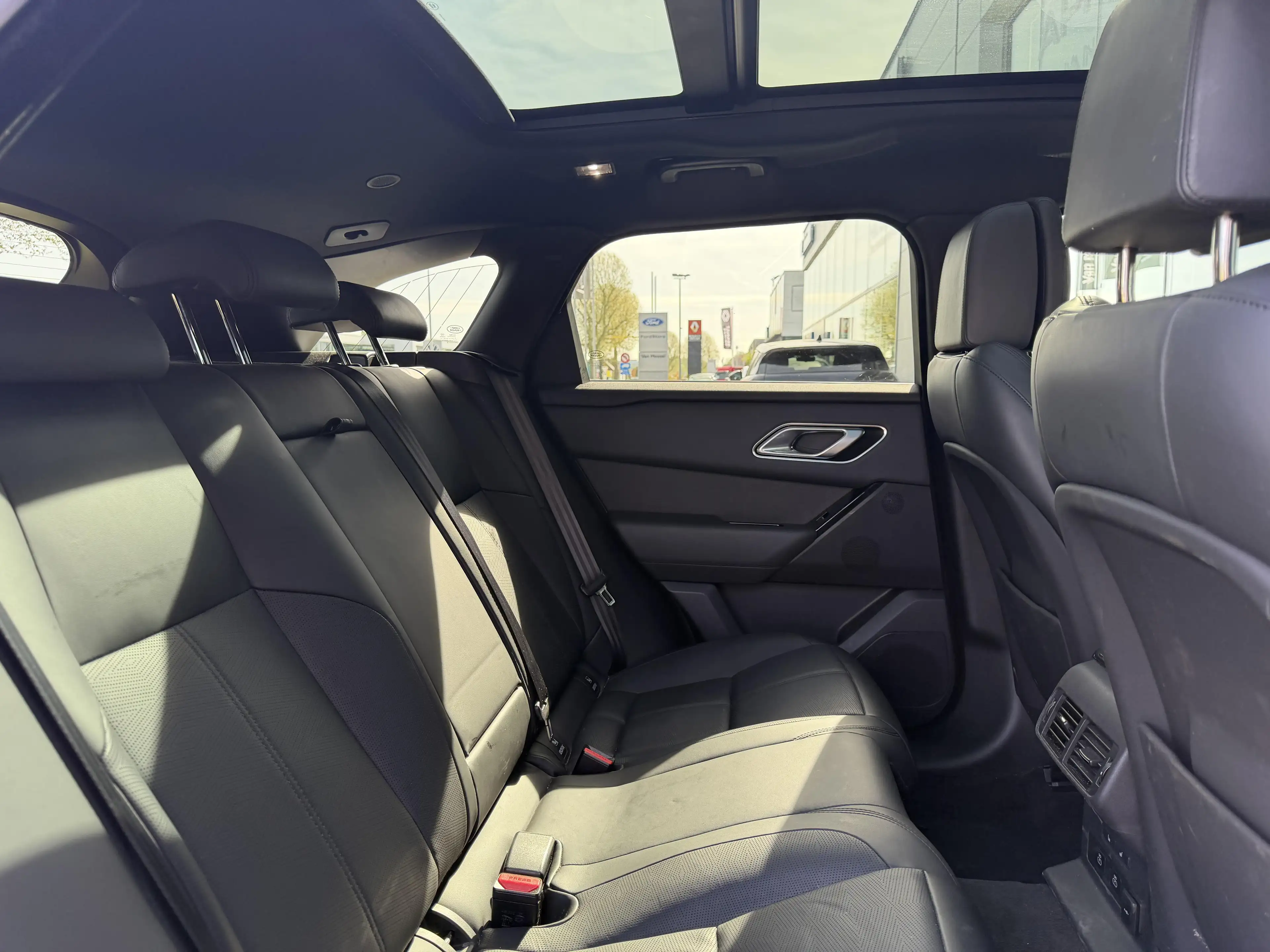 Land Rover Range Rover Velar P400e Dynamic HSE FULL! | Meridian | Camera | Carp — photo 13
