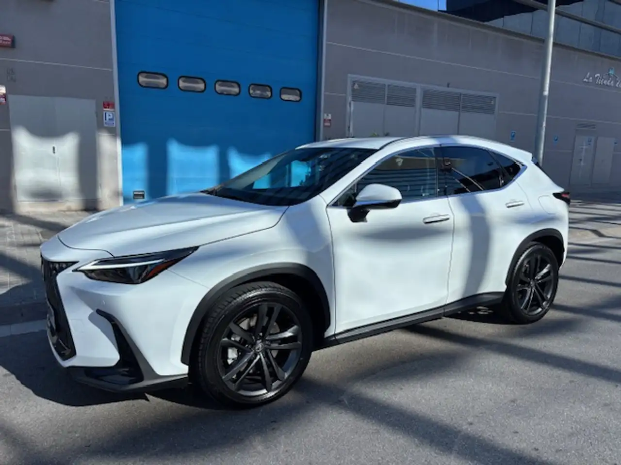 Lexus NX 450h+