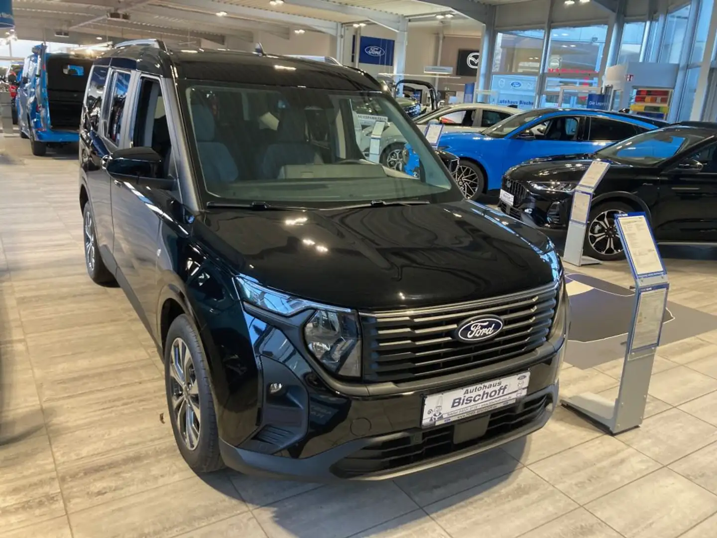 Ford Tourneo Courier 1.0 EcoBoost TITANIUM (V769) Schwarz - 2