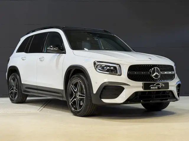 Mercedes-Benz GLB view 6