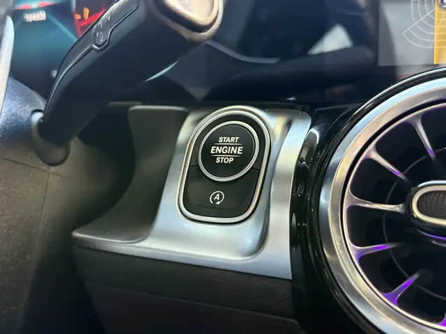 Mercedes-Benz GLB view 26