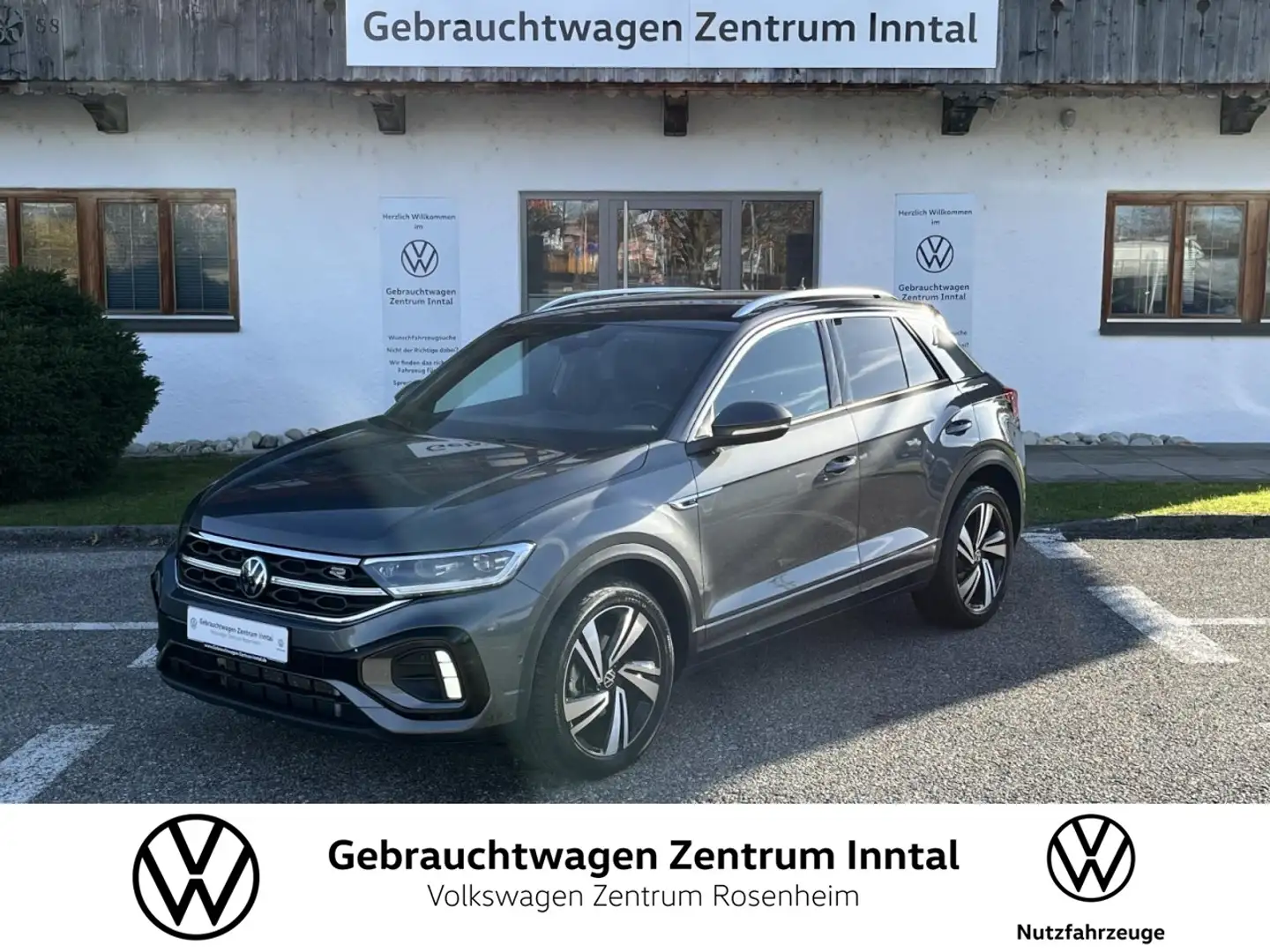Volkswagen T-Roc 1,5 TSI DSG R-Line (AHK+IQLight+Navi) Klima Navi Grau - 1