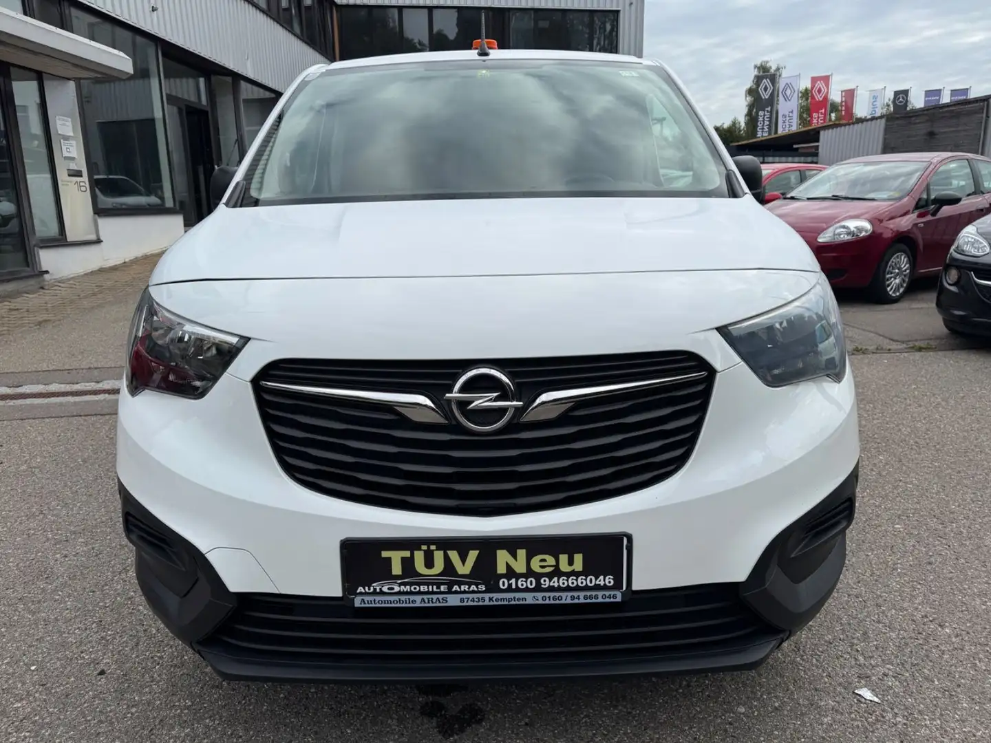 Opel Combo 1,5 CDTI DPF Life E Selection TÜVNeu 1hand Blanc - 2