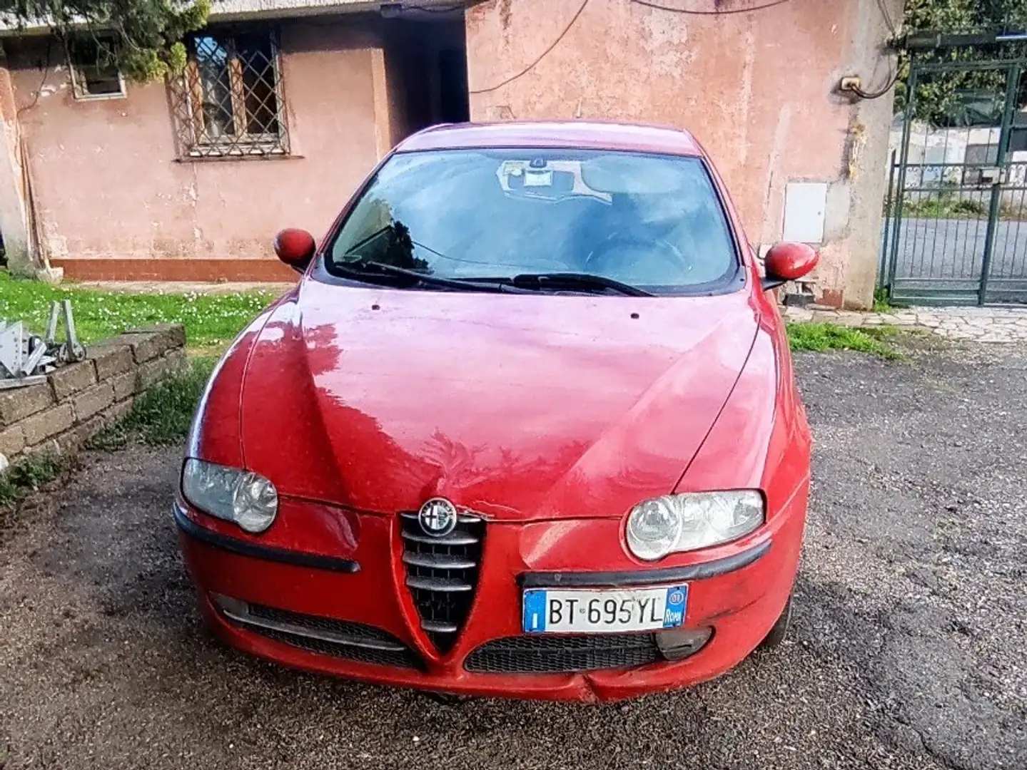 Alfa Romeo 147 3p 1.6 ts Distinctive 105cv Červená - 1
