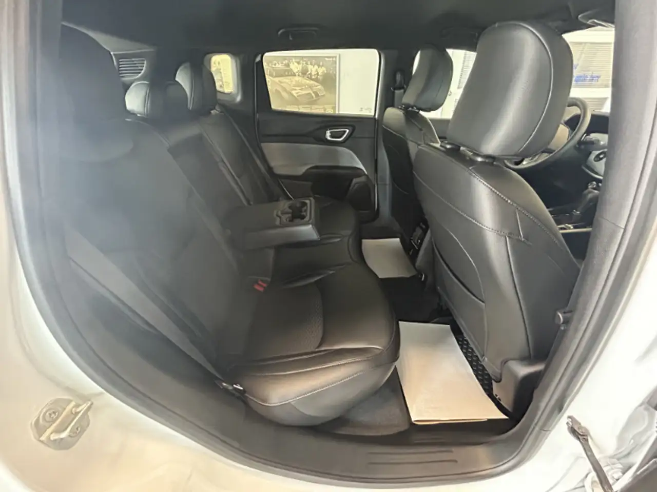 Jeep Compass снимка Jeep Compass