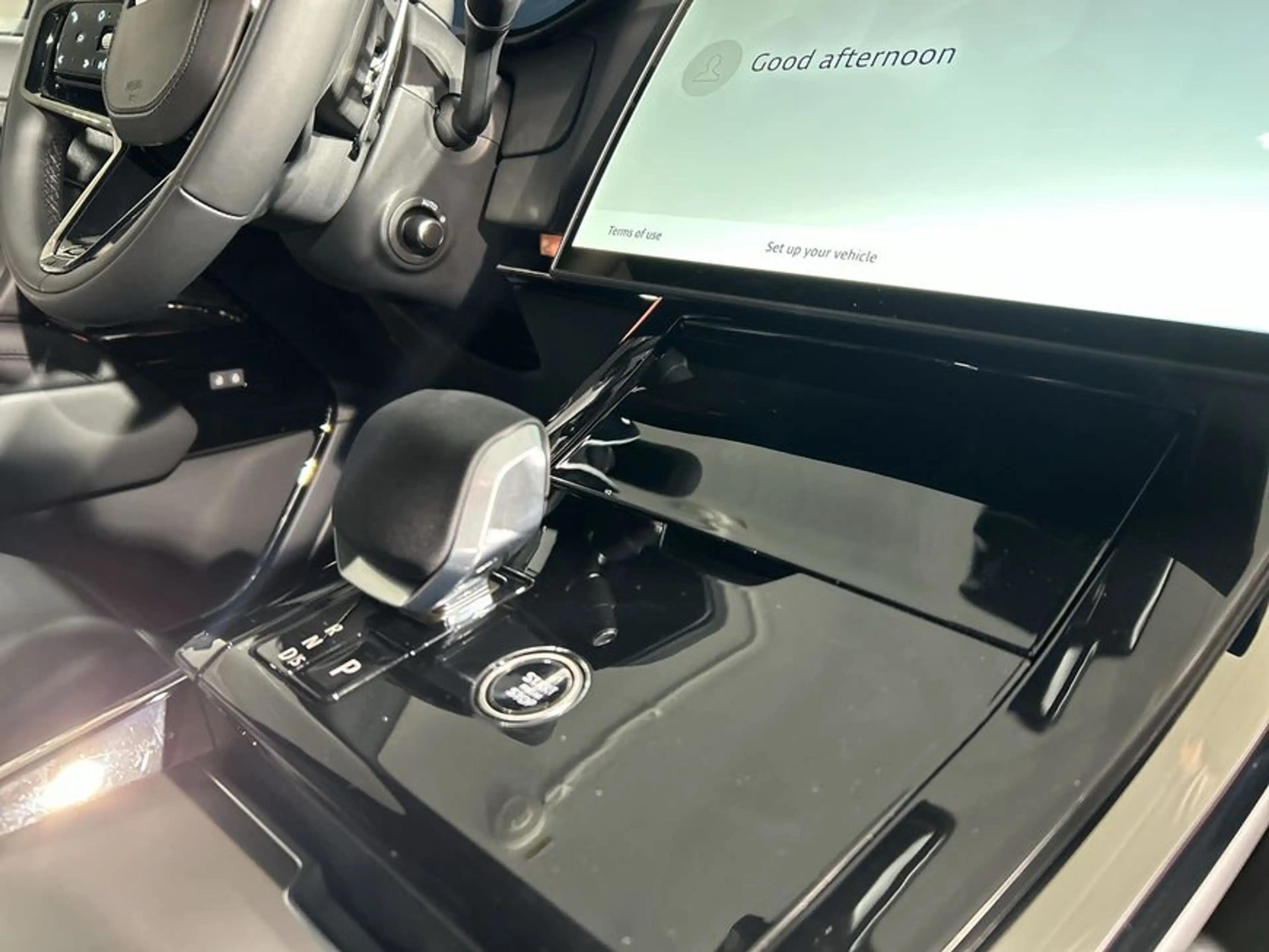 Land Rover Range Rover Sport D300 Dynamic SE 221 kW, 5-türig — photo 15