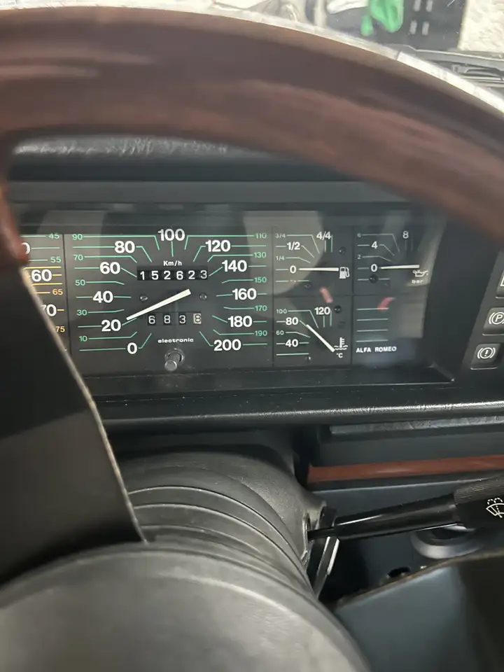 Alfa Romeo Alfetta Quadrifoglio Oro, foto 6