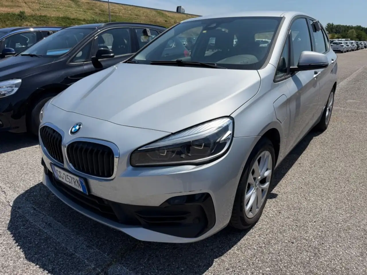 BMW 225