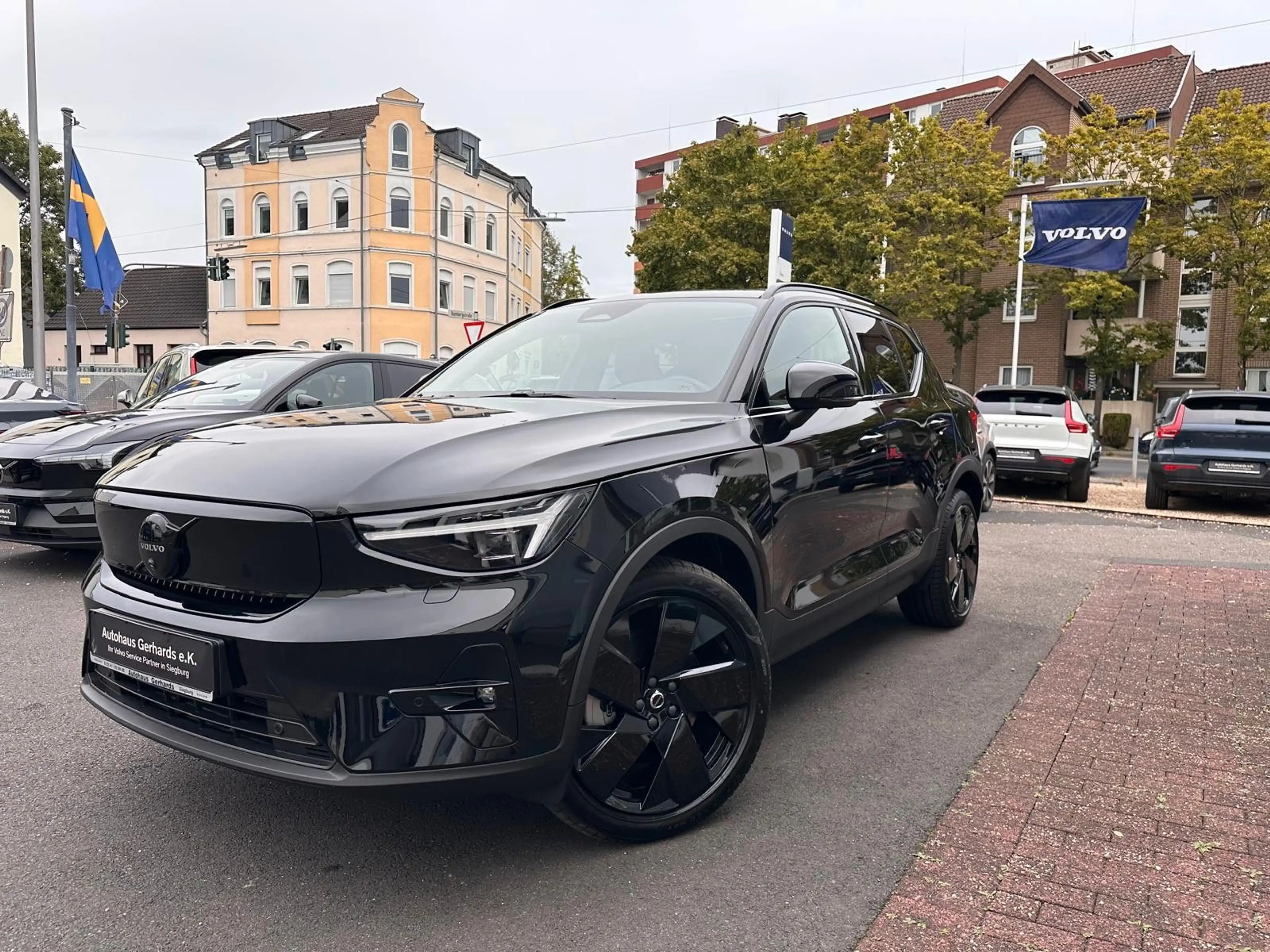 Volvo EX40 RWD LR Ultra Black Edition AHK,Alca,Pano360