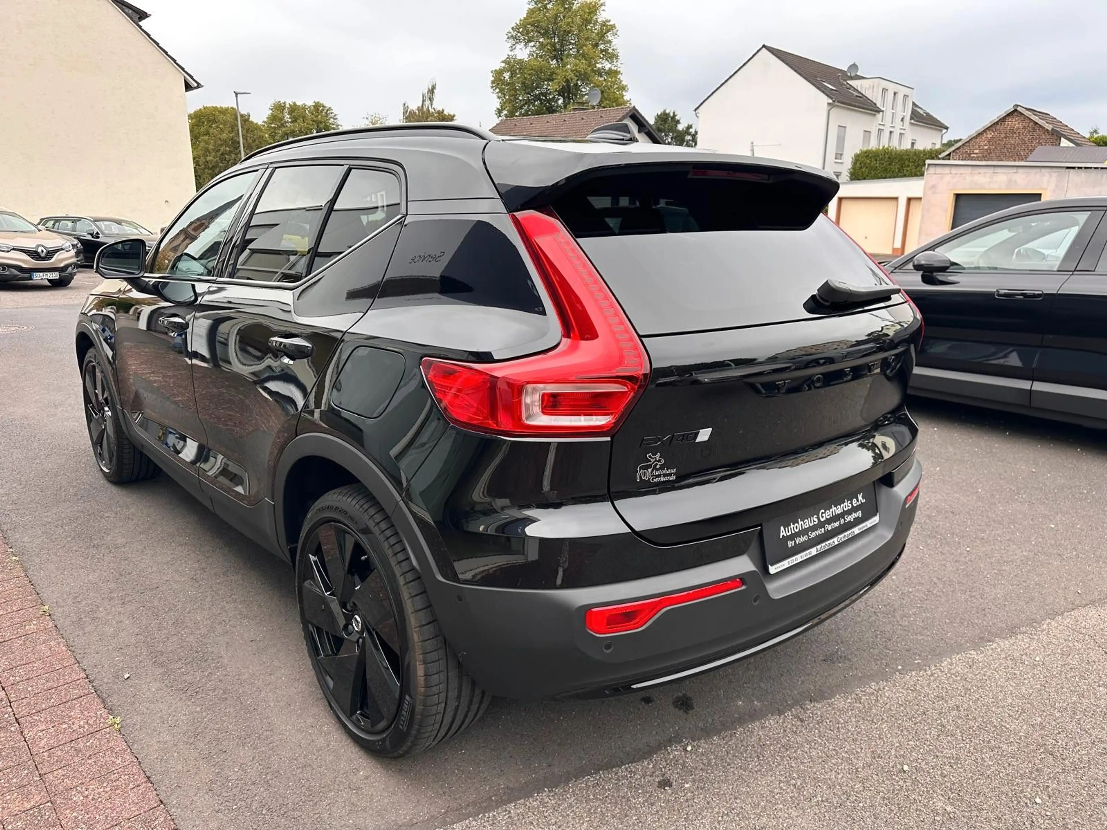 Volvo EX40 RWD LR Ultra Black Edition AHK,Alca,Pano360 — photo 12