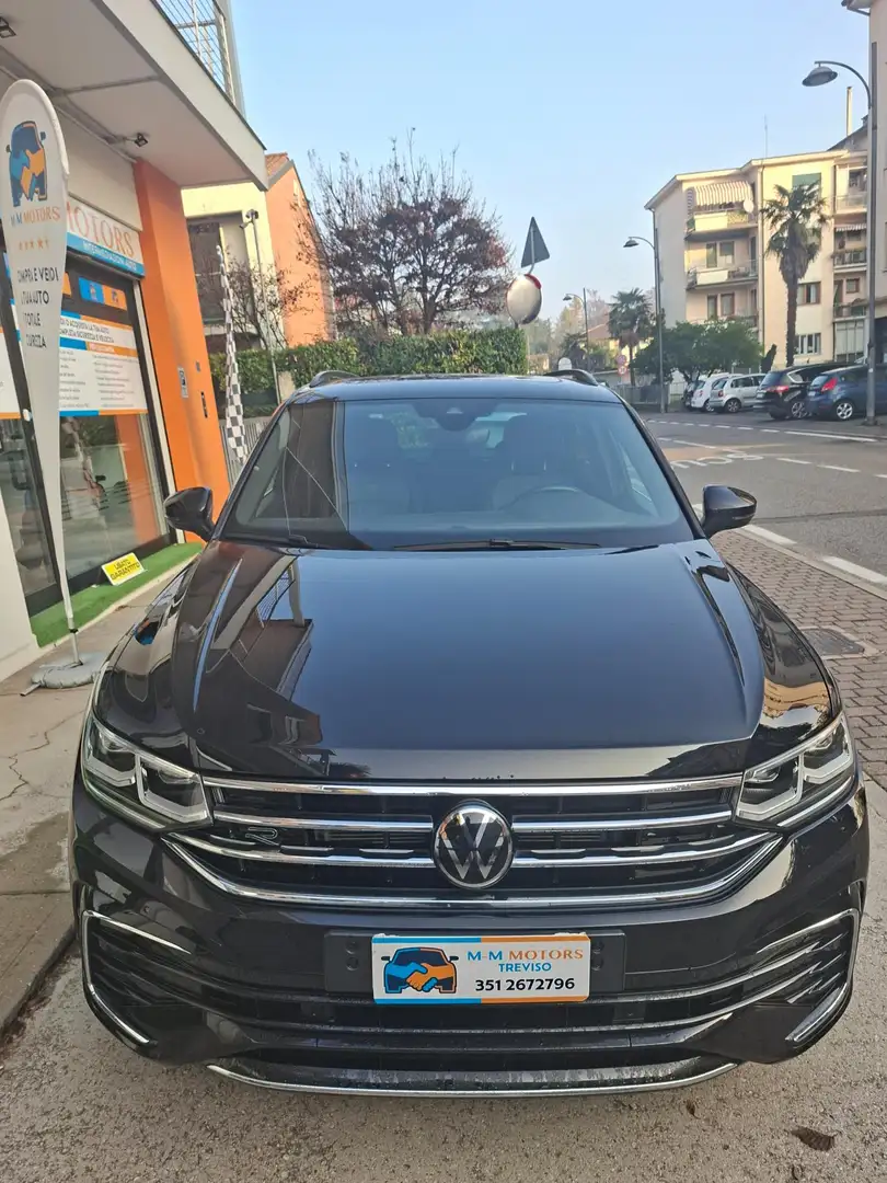 Volkswagen Tiguan 2.0 tdi R-Line 150cv dsg Nero - 2