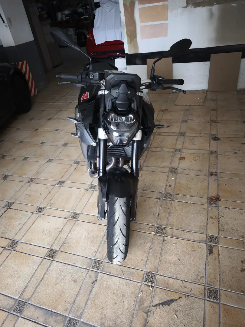 BMW F 900 R Negro - 2
