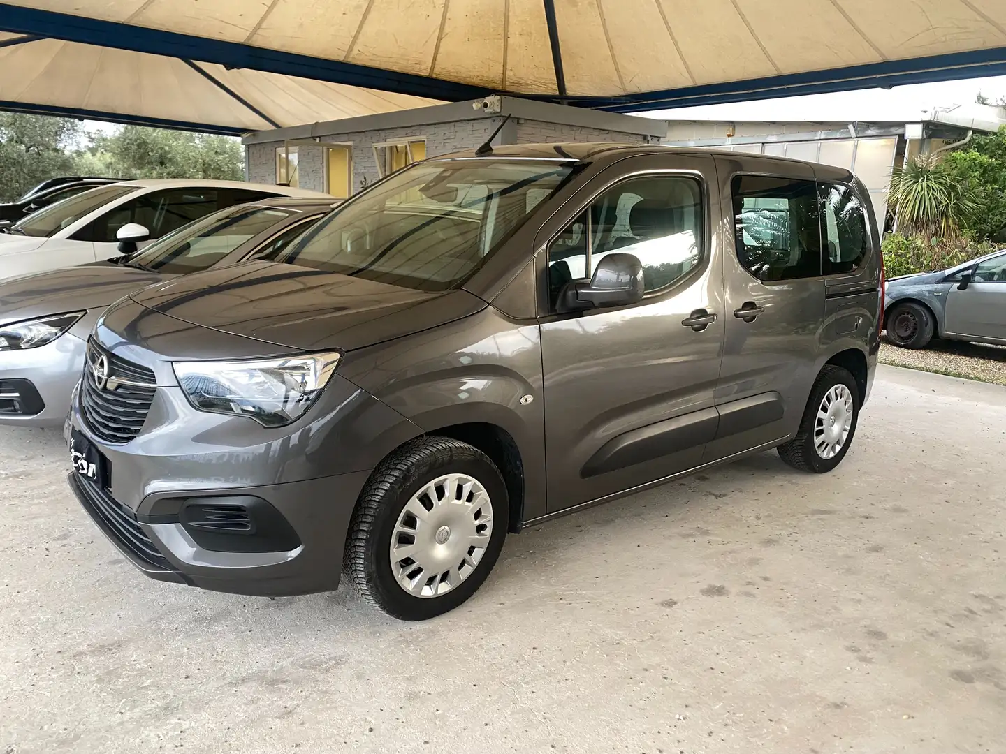 Opel COMBO Grigio - 2