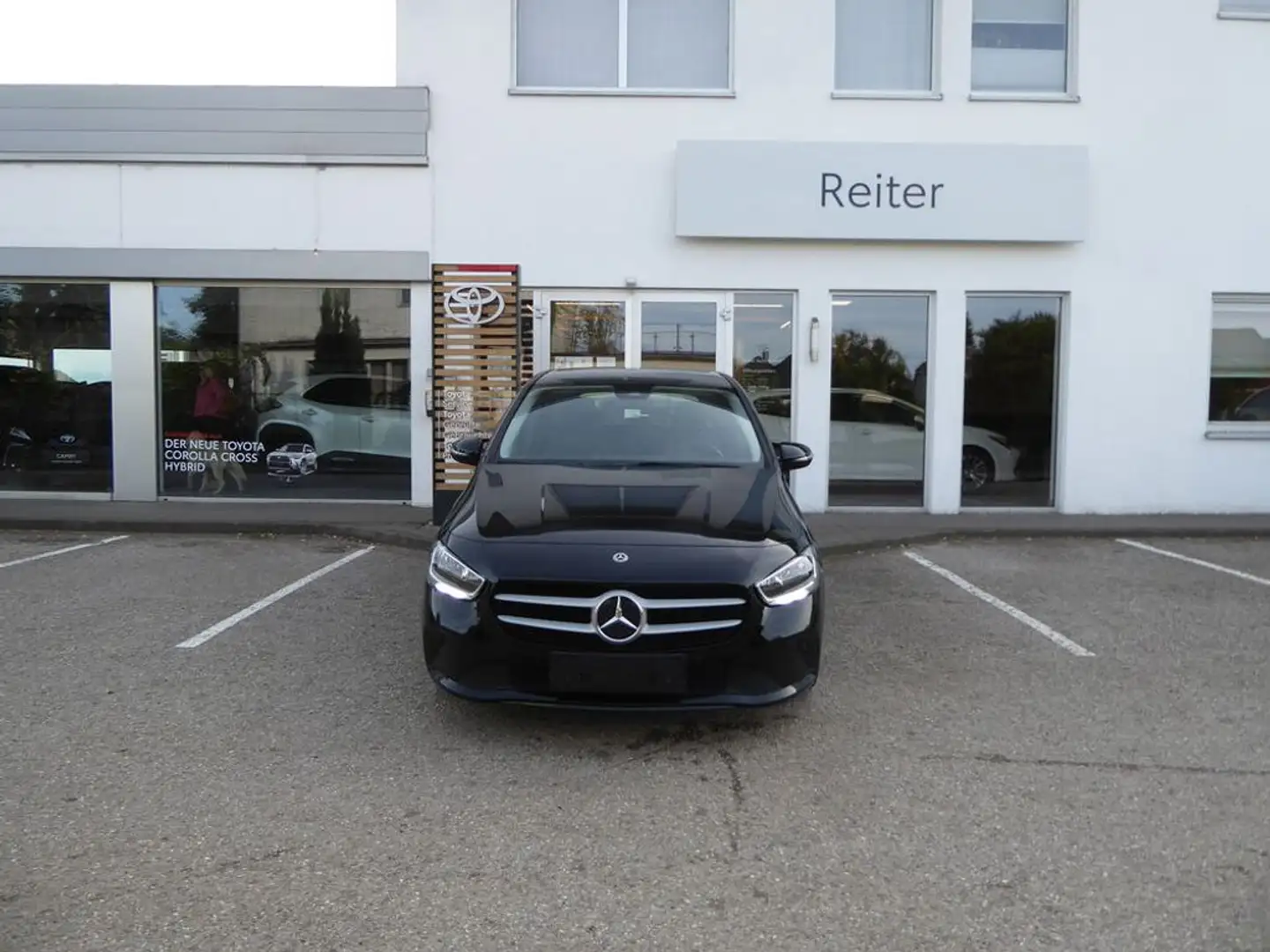 Mercedes-Benz B 180 d Aut. NAVI*KAMERA*SHZ* Schwarz - 1