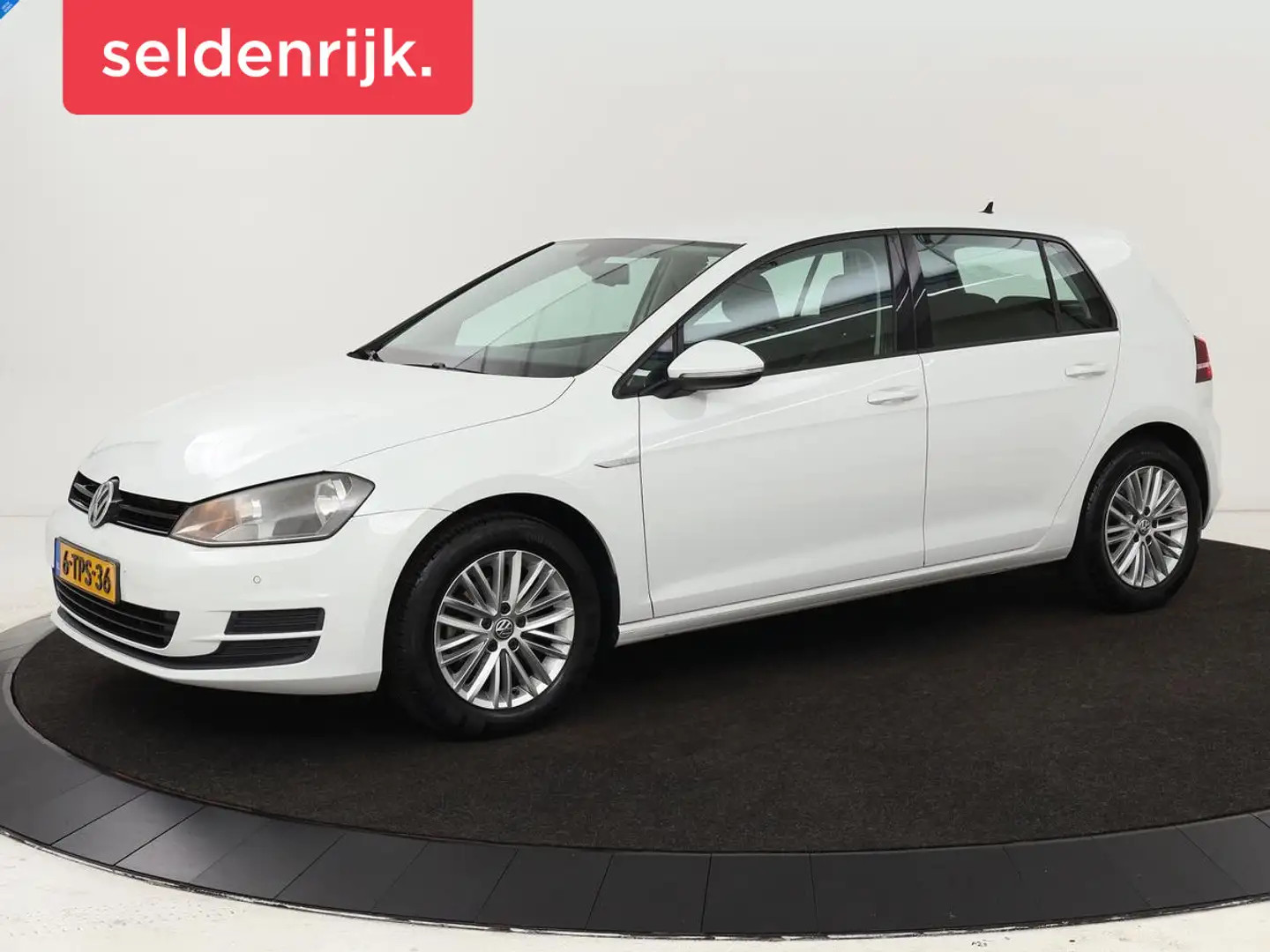 Volkswagen Golf 1.2 TSI CUP Edition | 1e eigenaar | Cruise control Wit - 1