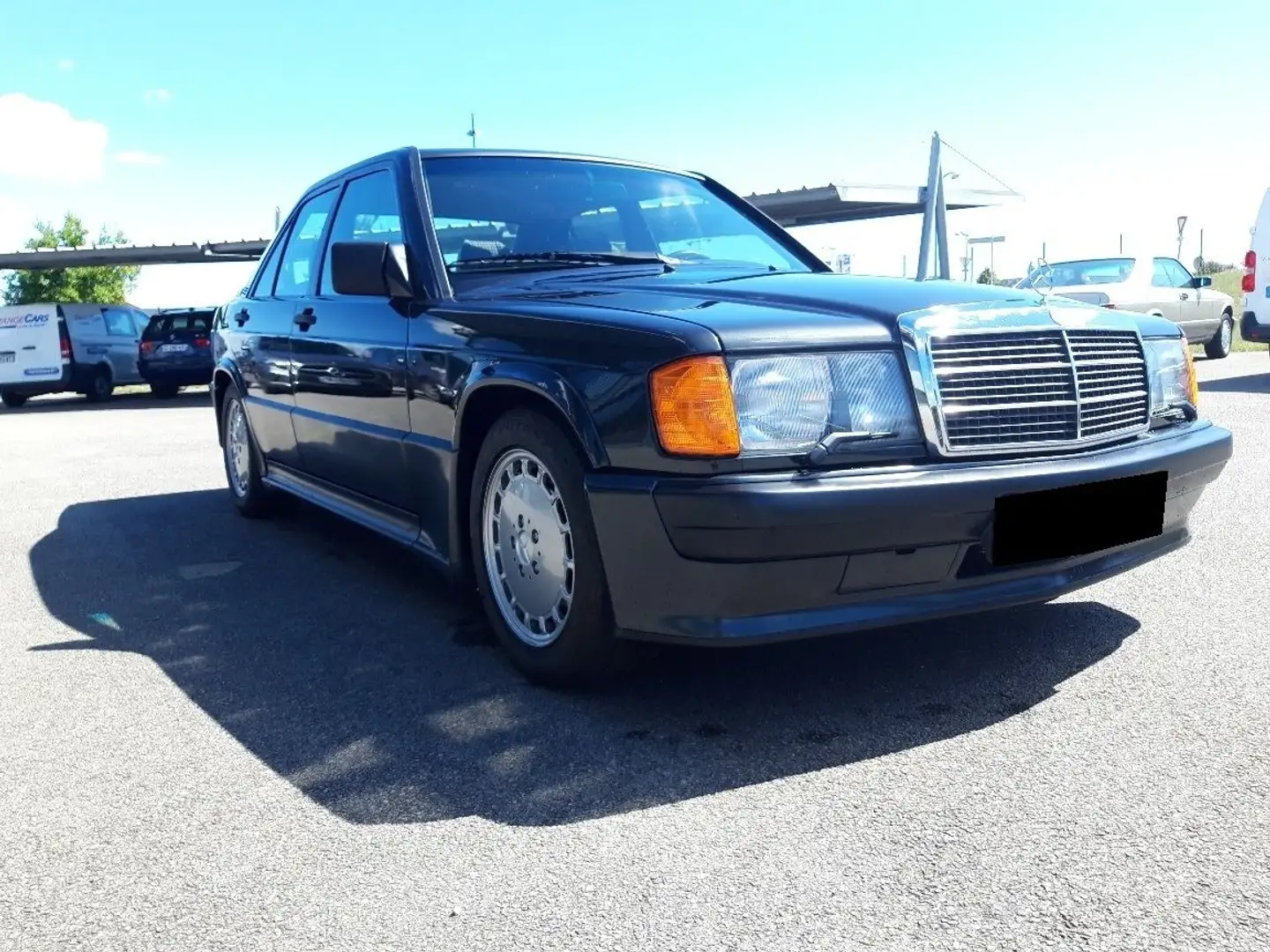 Mercedes-Benz 190 E 2.3-16 SOUPAPES MOTEUR RECONDITIONNE A NEUF Noir - 1
