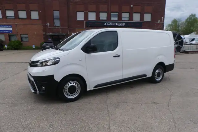 Toyota Proace 2.0 L2H1*Navi*Kam*Temp*Leder*1Hand