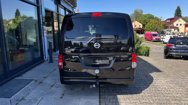 Nissan Evalia view 5