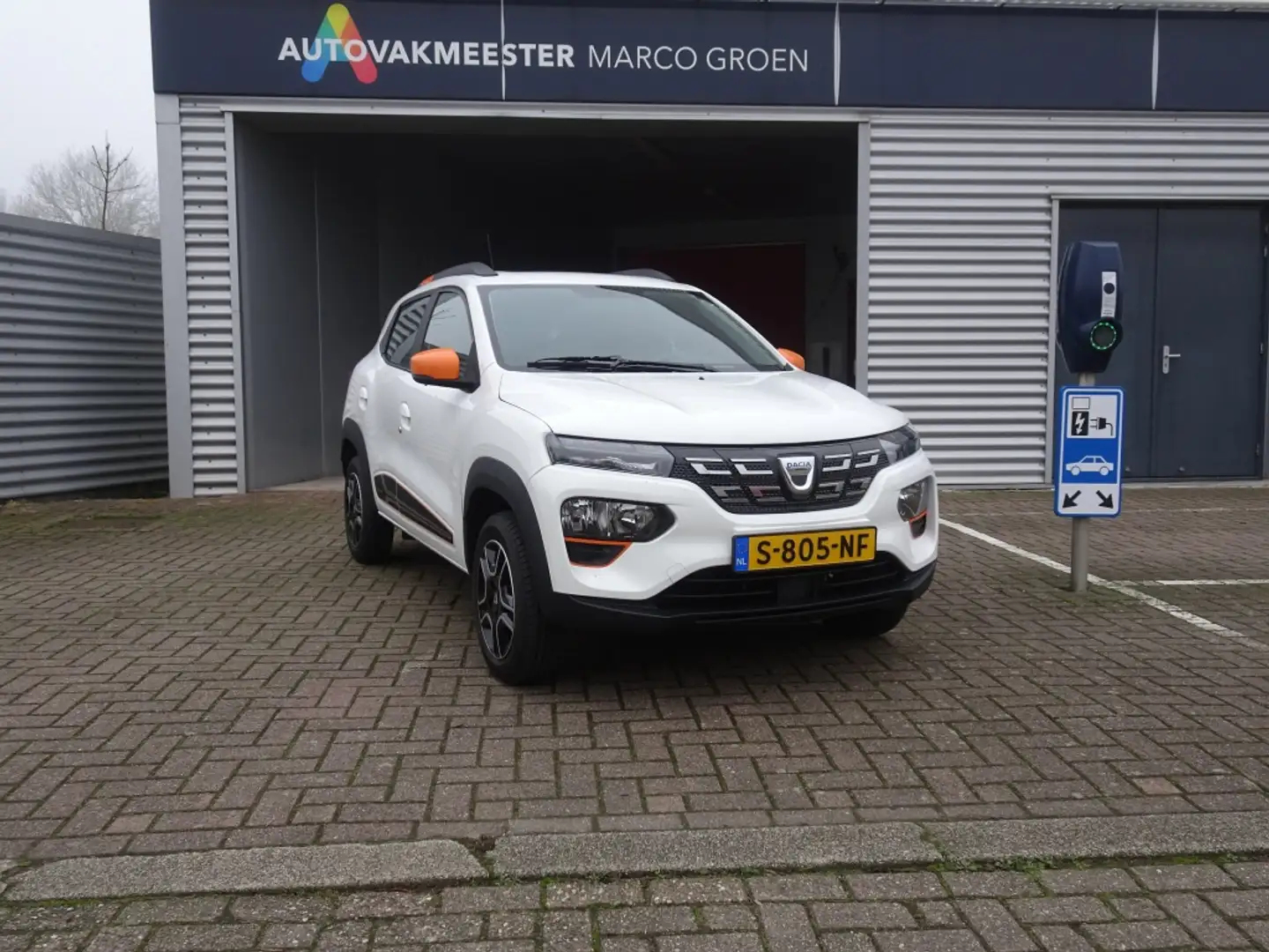 Dacia Spring Volledige Elektrisch Comfort+ (Orange p.) Wit - 1