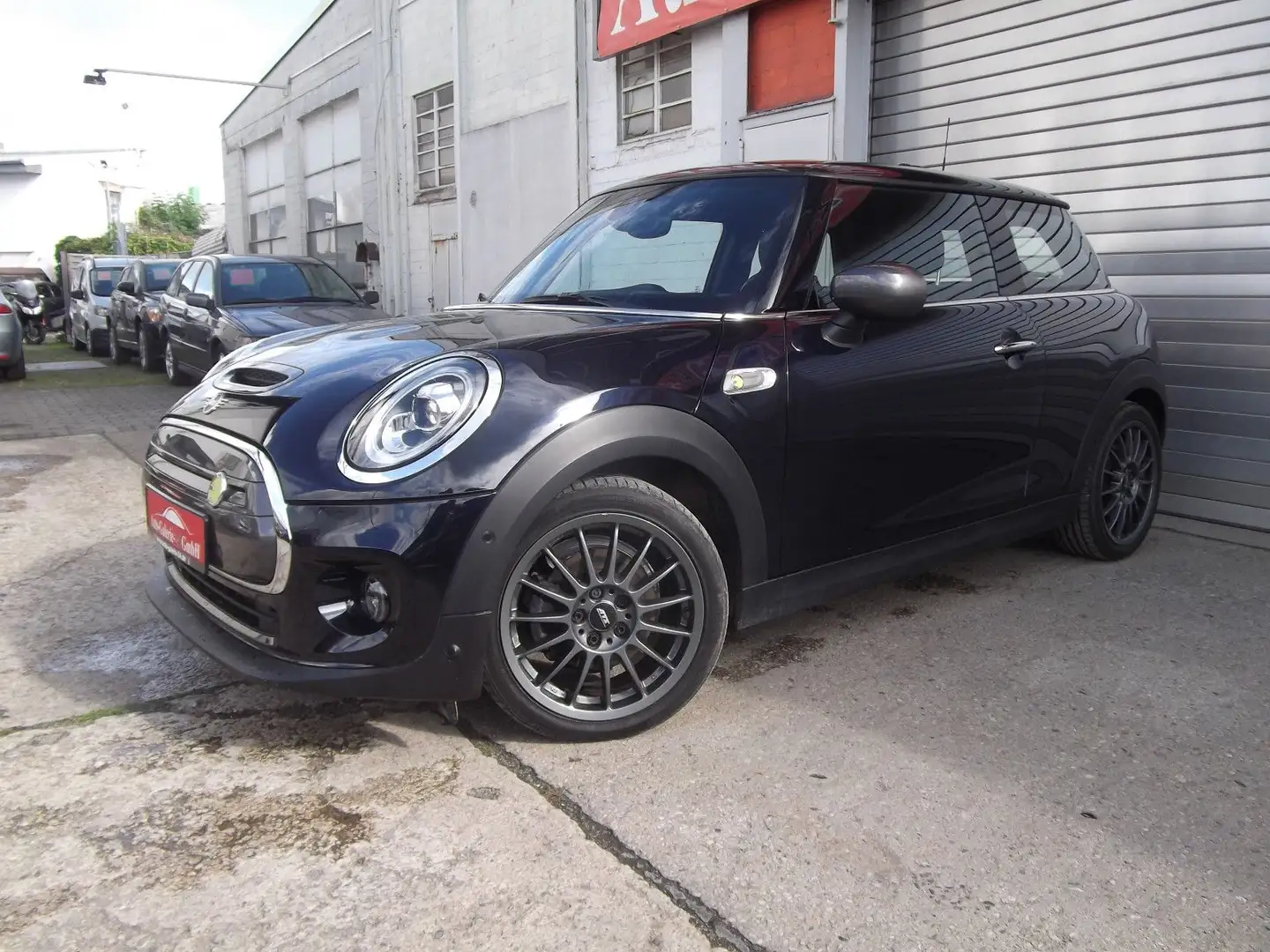 MINI Cooper SE Mini Cooper SE Trim XL Autom,Navi,Pano Schwarz - 2
