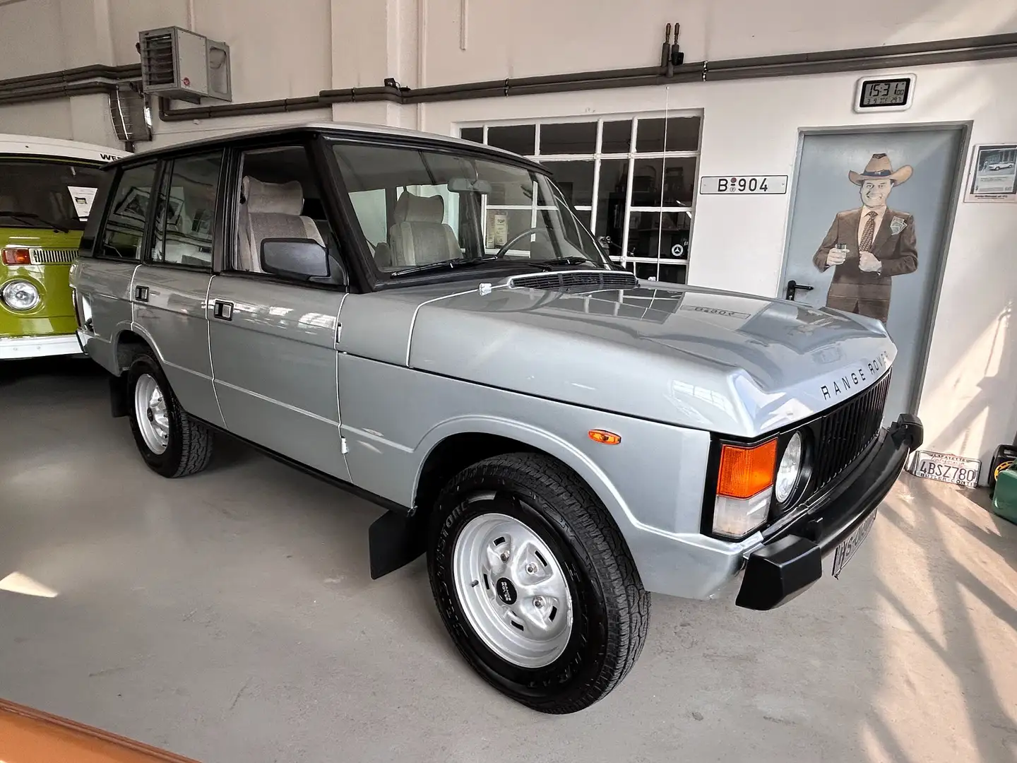 Land Rover Range Rover Classic 3.5 L V8 Silber - 2