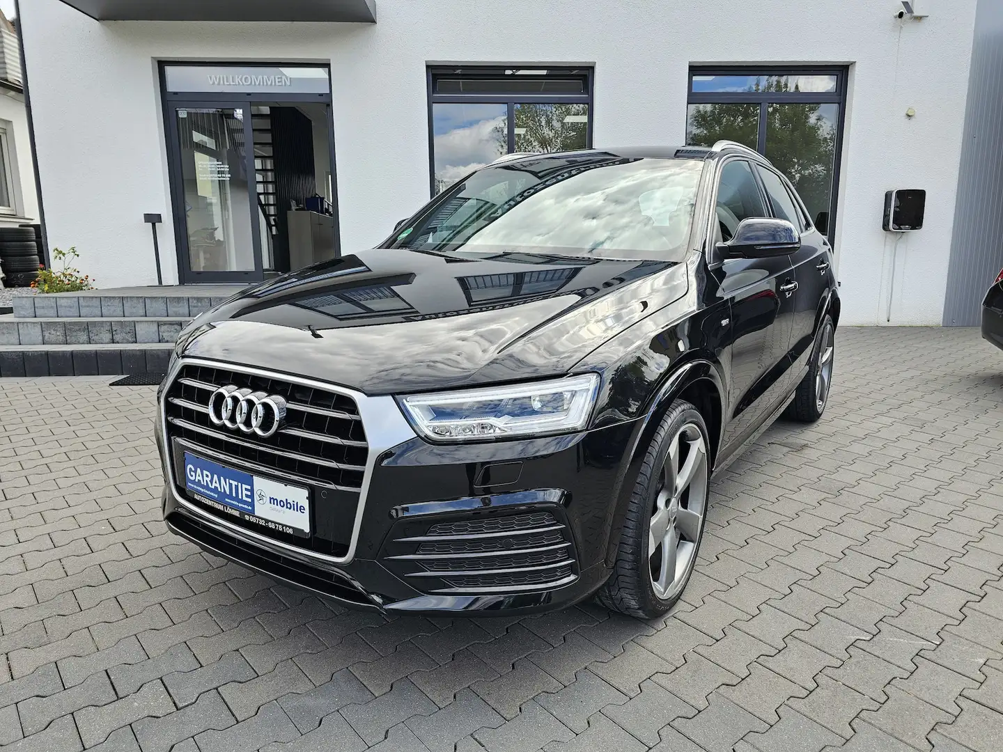 Audi Q3 1.4 S-LINE LED LEDER Keyless 20´´ ROUTOR Noir - 1