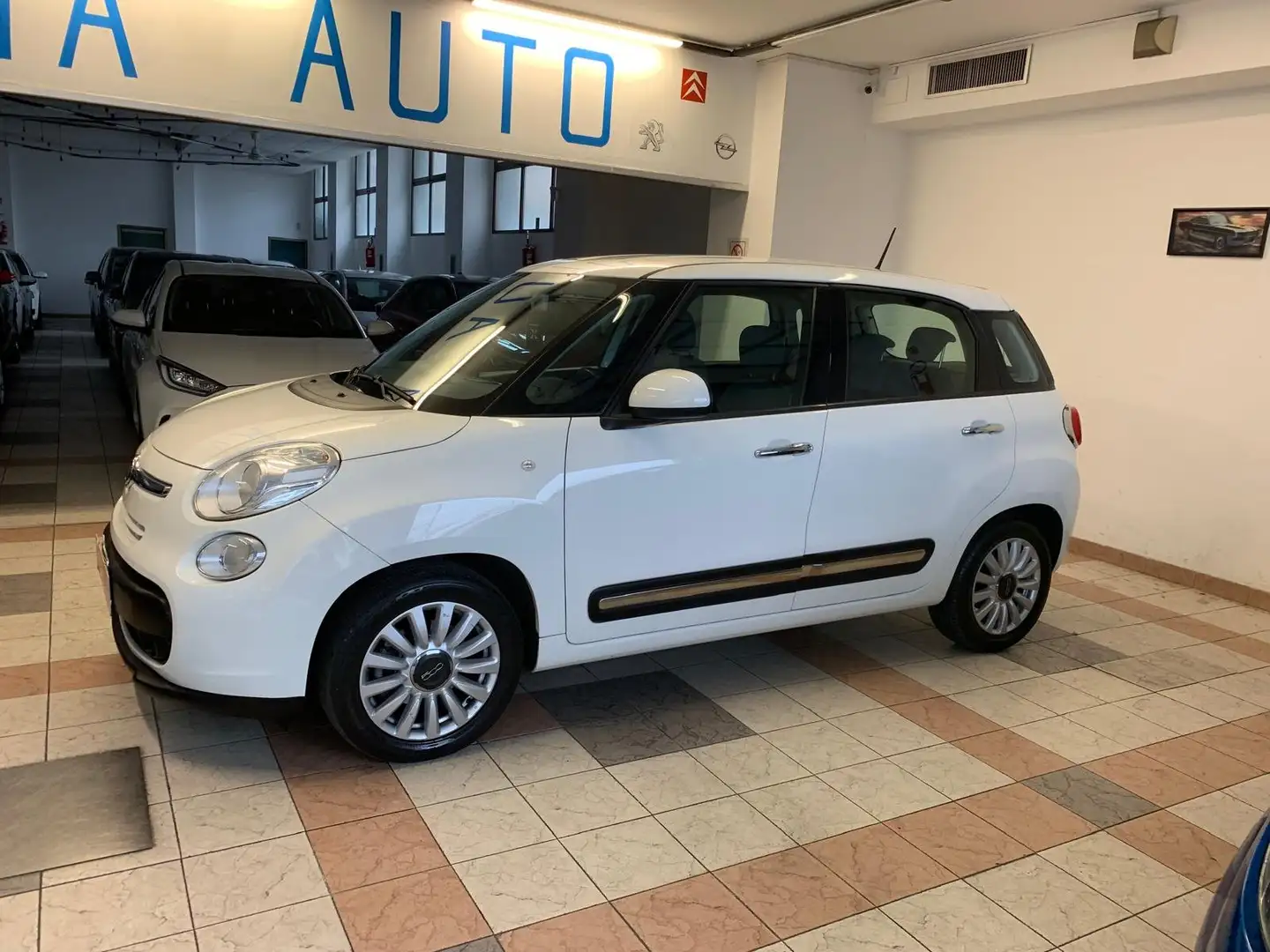 Fiat 500L 500L 2012 1.4 Lounge 95cv Weiß - 1