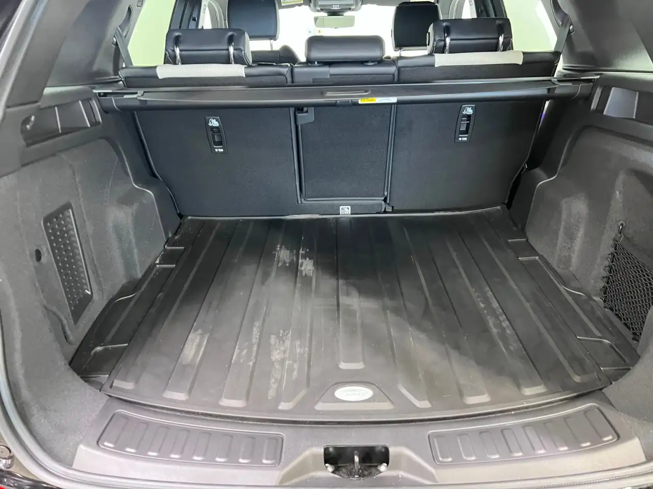Land Rover Discovery Sport снимка Land Rover Discovery Sport