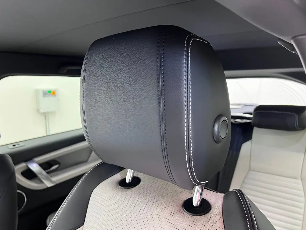 Land Rover Discovery Sport снимка Land Rover Discovery Sport
