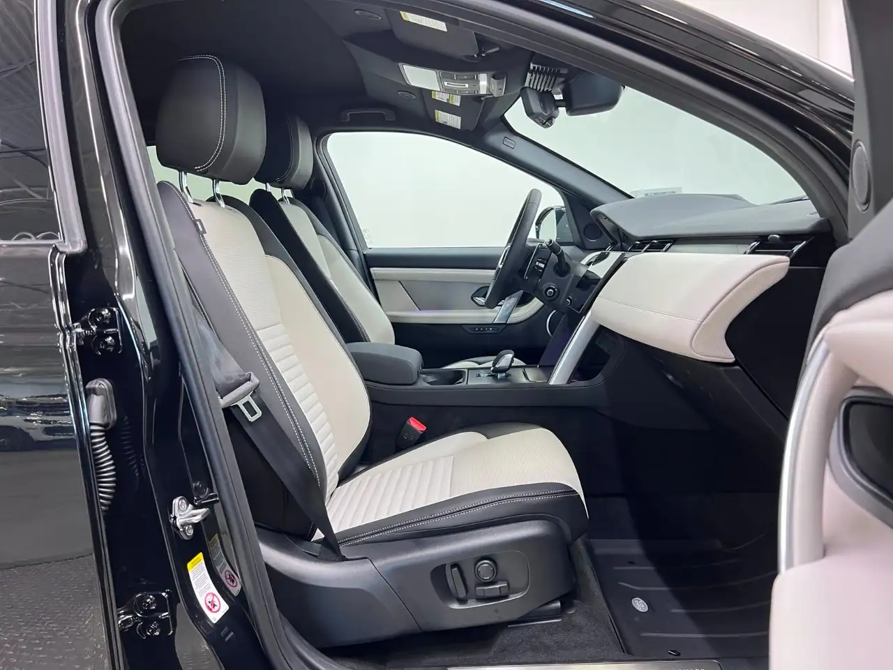Land Rover Discovery Sport снимка Land Rover Discovery Sport