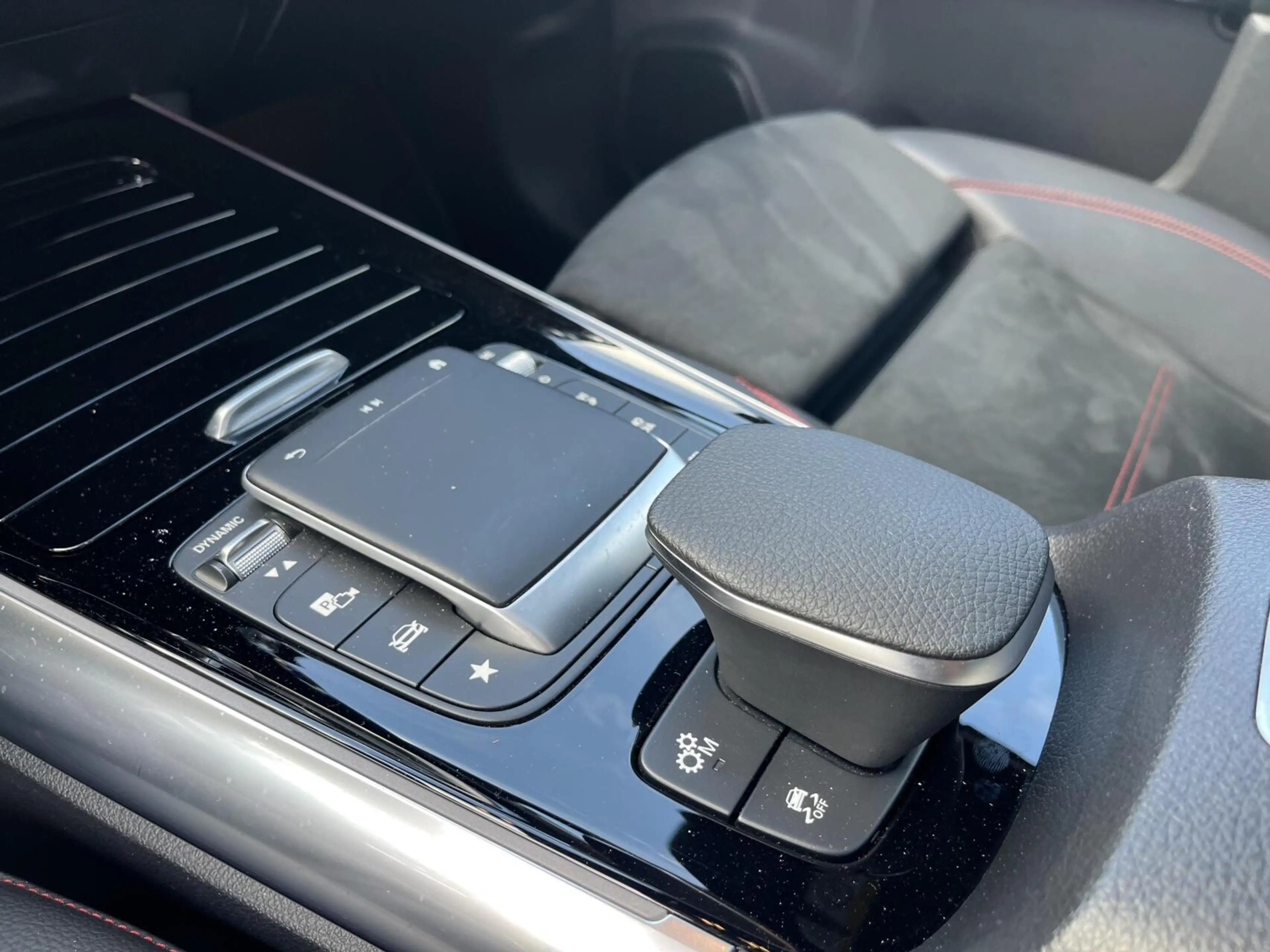 Mercedes-Benz GLA 35 AMG 4MATIC 306PK PANO+EL. TREKHAAK — photo 11
