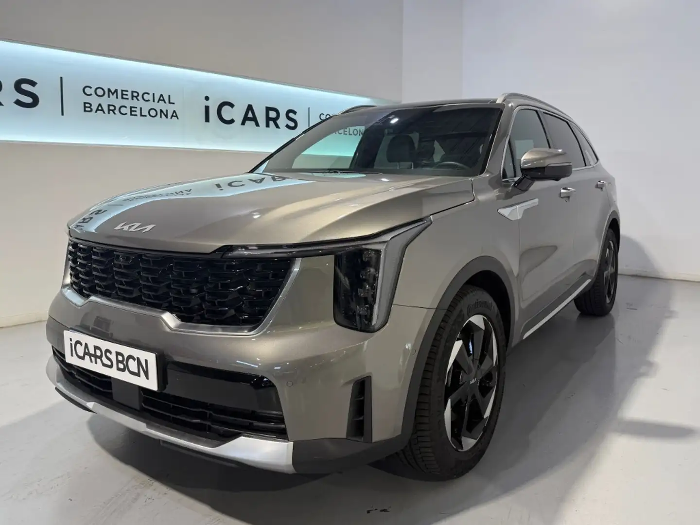 Kia Sorento 2.2CRDi Emotion Pack Premium 4x2 DCT Gris - 1