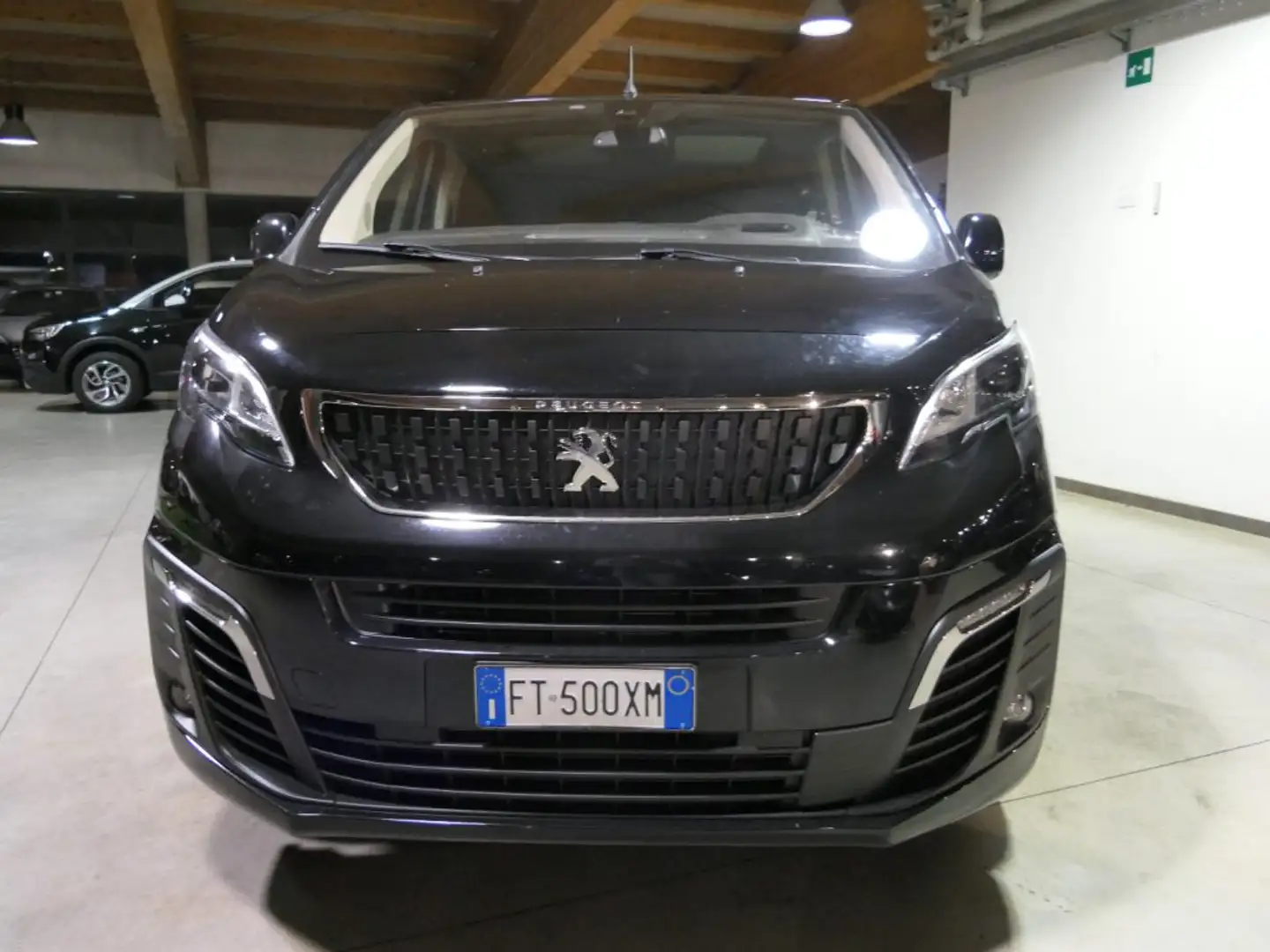 Peugeot Traveller BlueHDi 150 S&S Standard Business Vip Fekete - 1