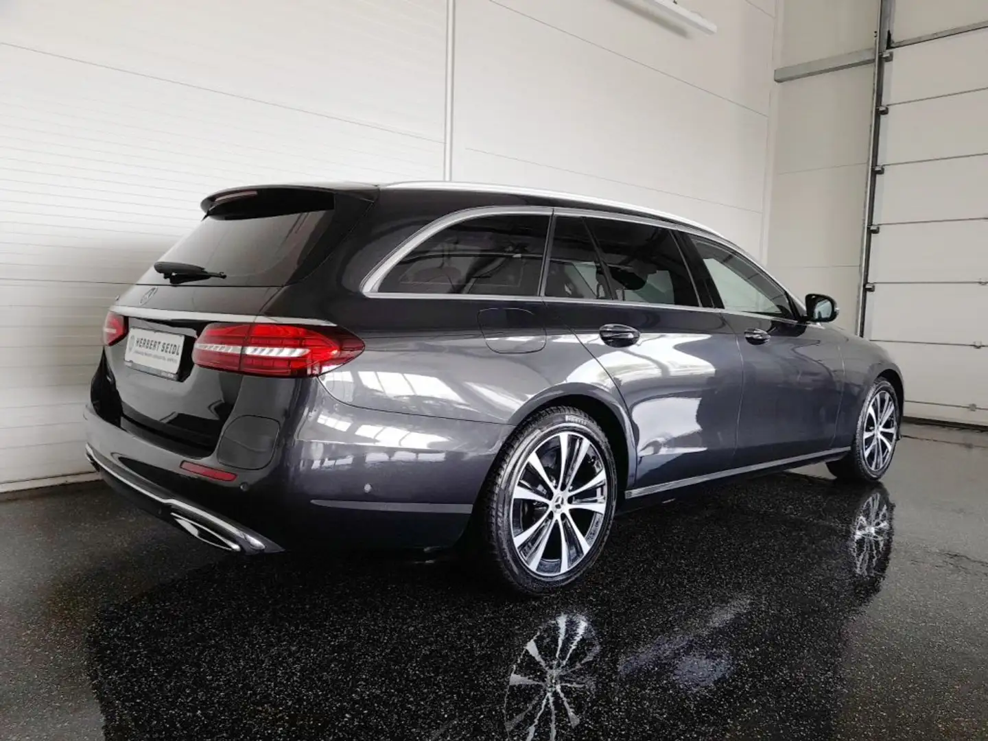 Mercedes-Benz E 300 T AVANTGARDE PHEV Aut *LED HIGH PERFORMANCE / MBUX ERWEITERT / AGILITY SELECT & CONTROL FÜR LUFTFAHRWERK* Grau - 2