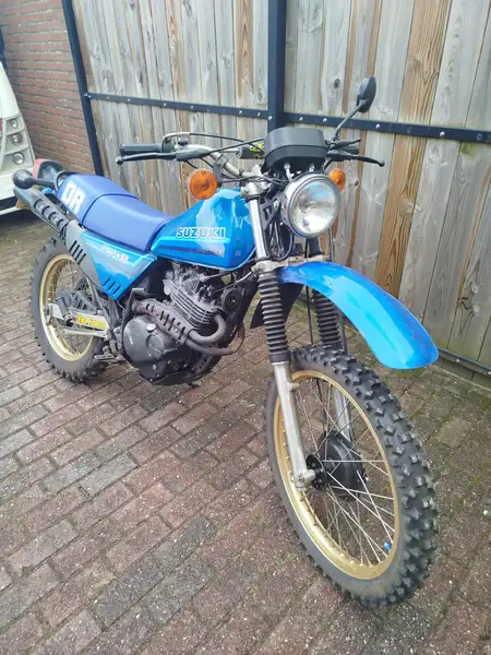 Suzuki DR 250 - foto 3