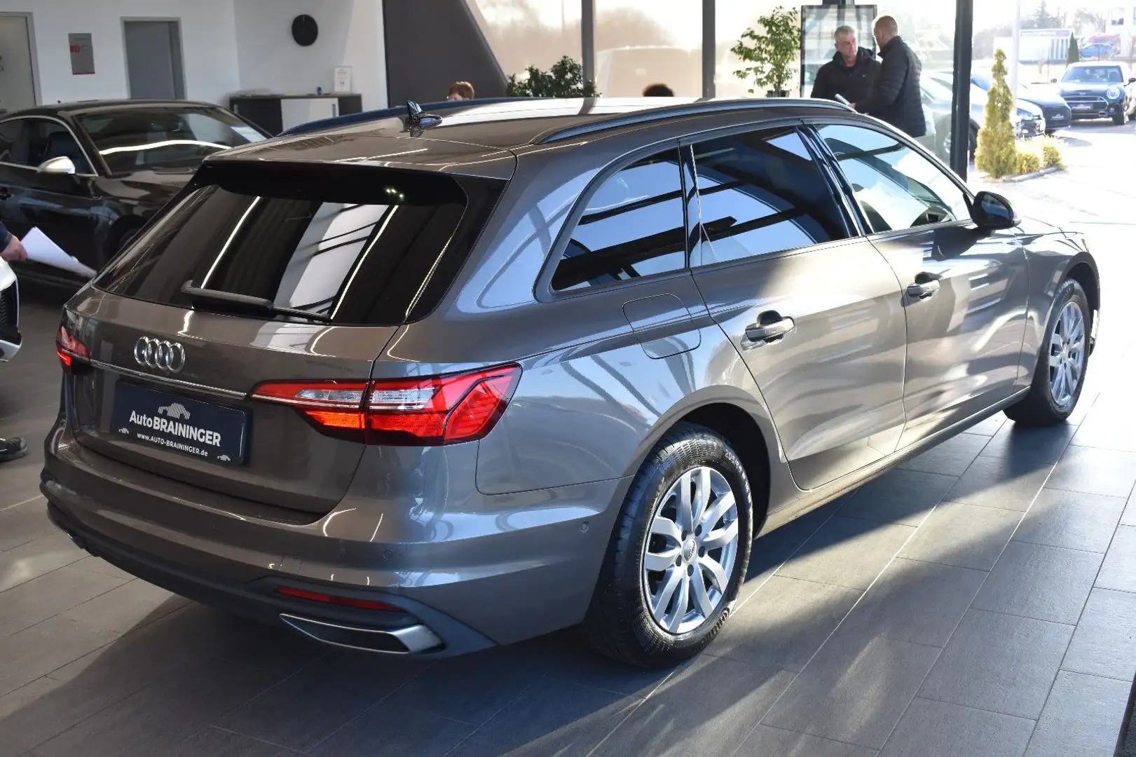 Audi A4 Avant 30TDI S-tronic LED~DAB~NaviPlus~Sitzhzg Grau - 2
