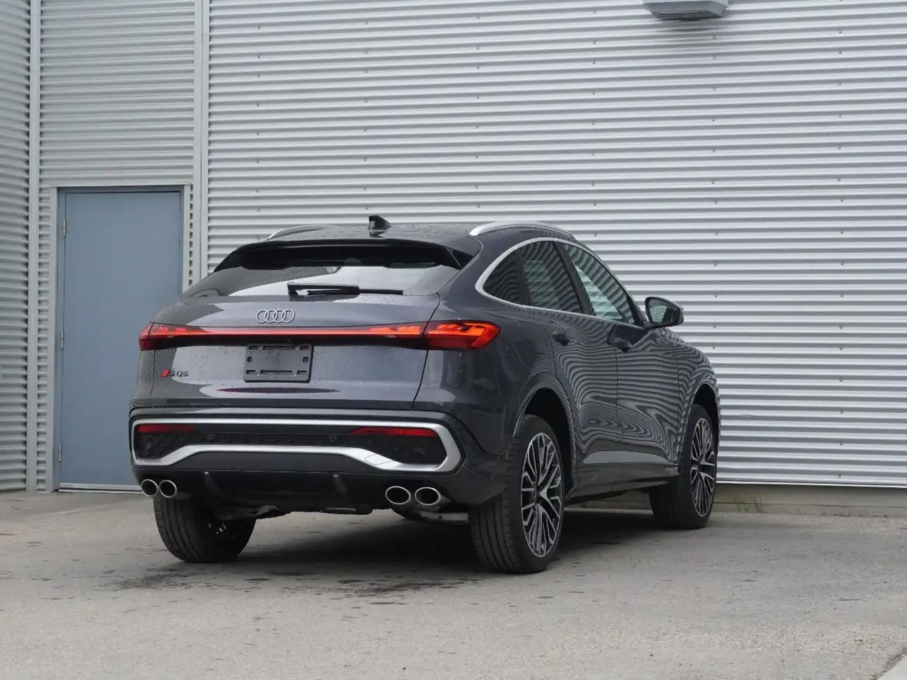 Audi SQ5 снимка Audi SQ5