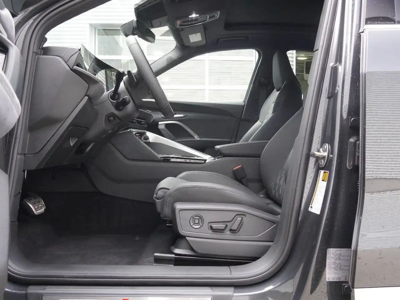Audi SQ5 снимка Audi SQ5