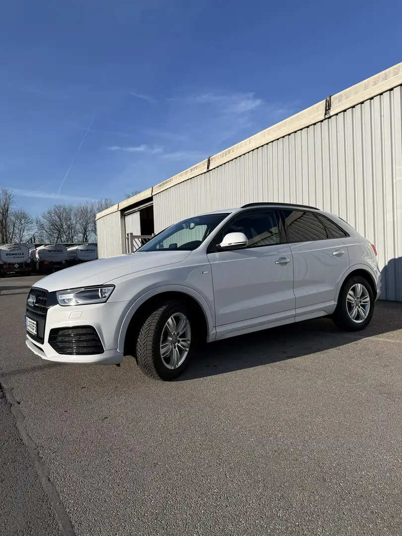 Audi Q3 2.0 TDI quattro sport s-line Weiß - 2