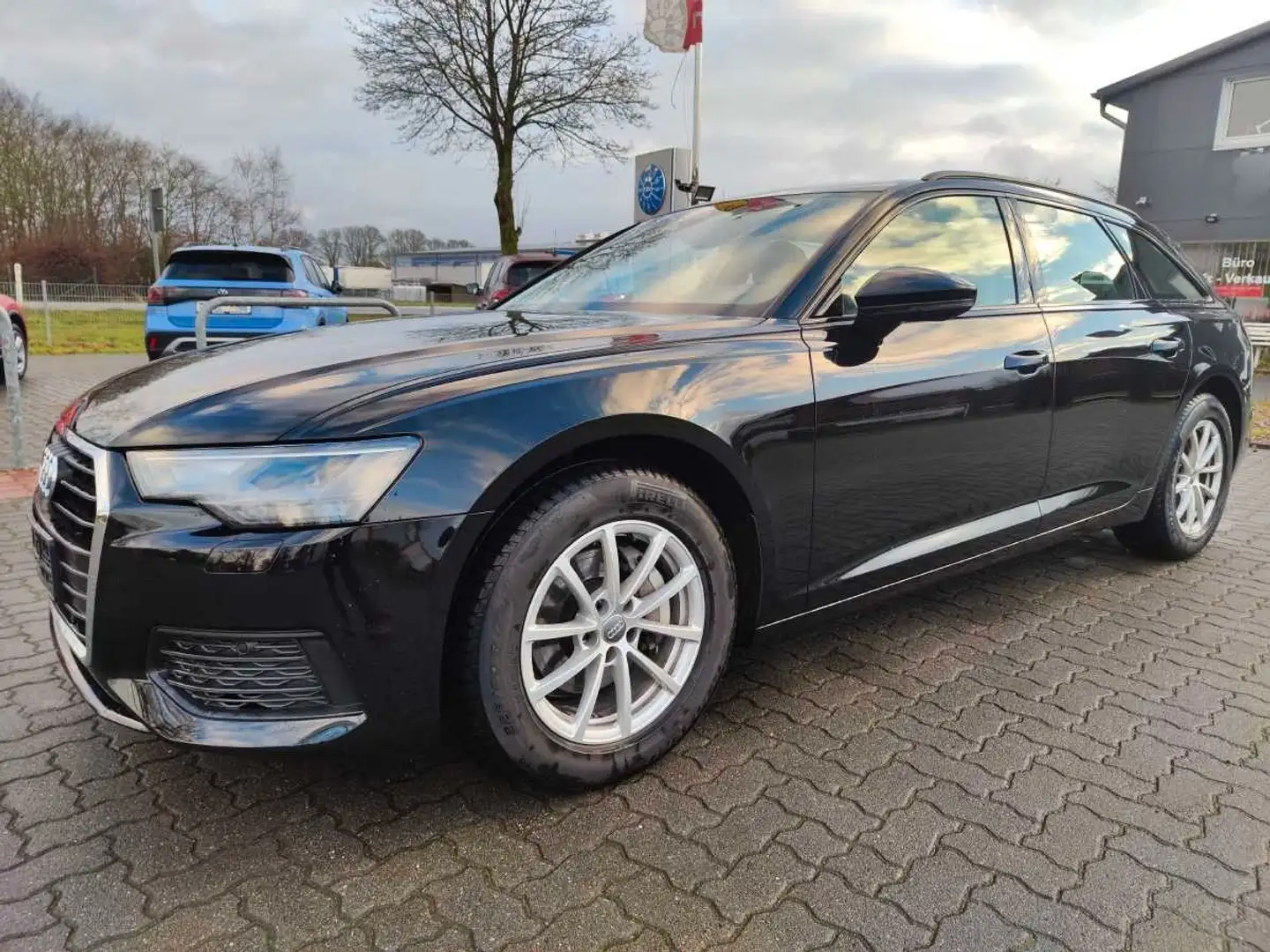 Audi A6 40 TDI Schwarz - 1