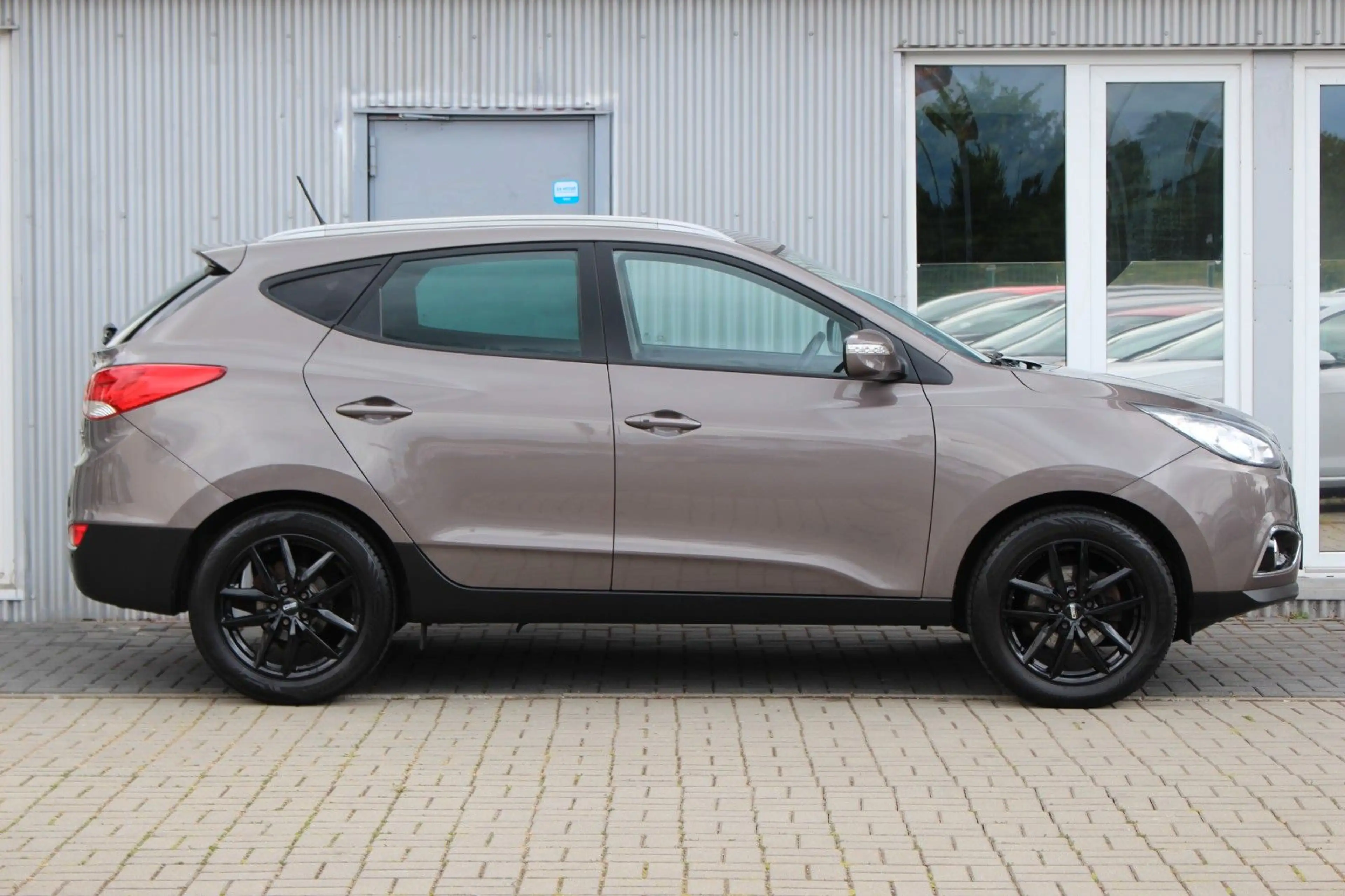 Hyundai iX35 Style 2WD Automatik+Navi+Kamera+AHK — photo 6